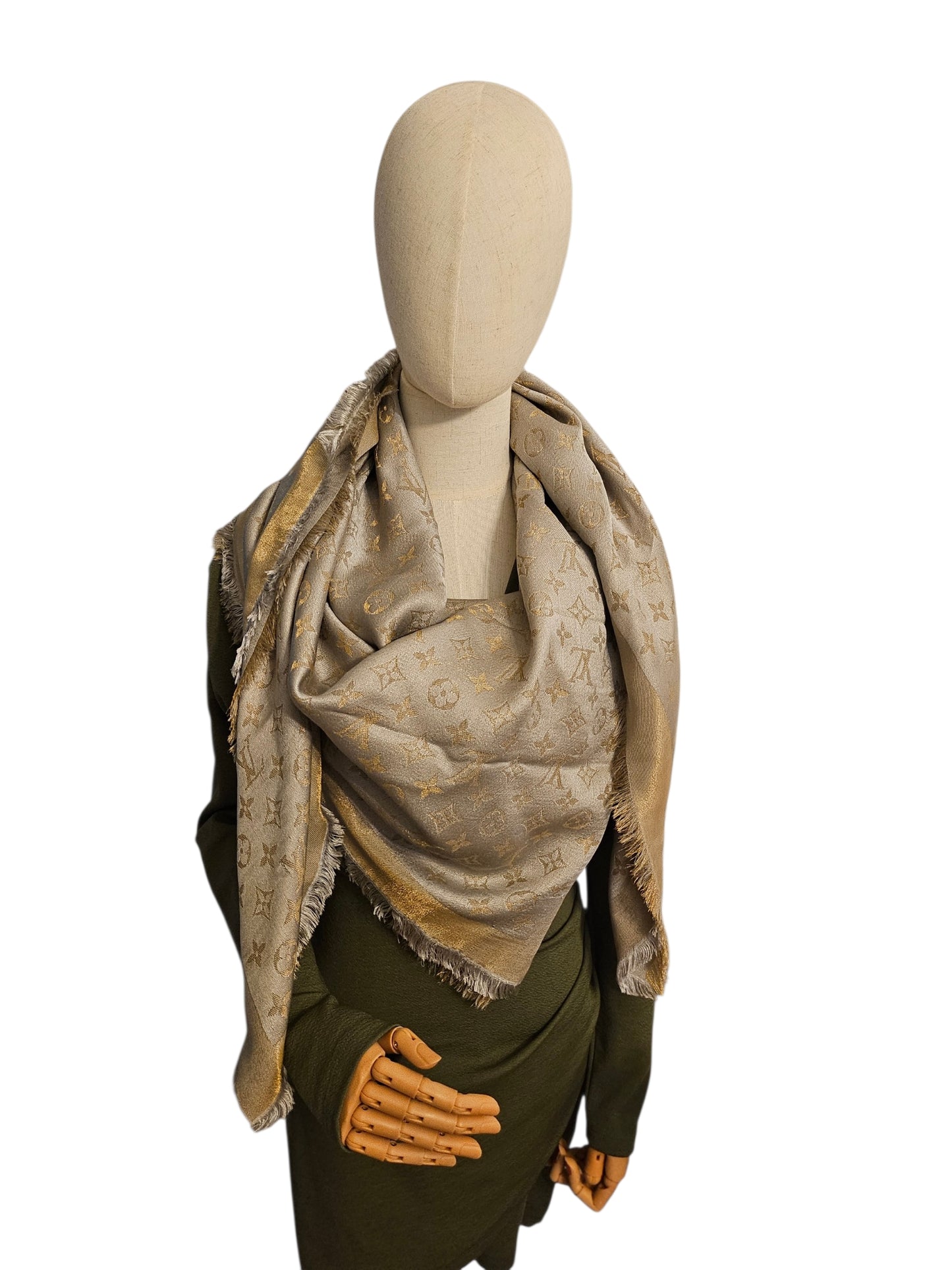 Louis Vuitton Shine Shawl