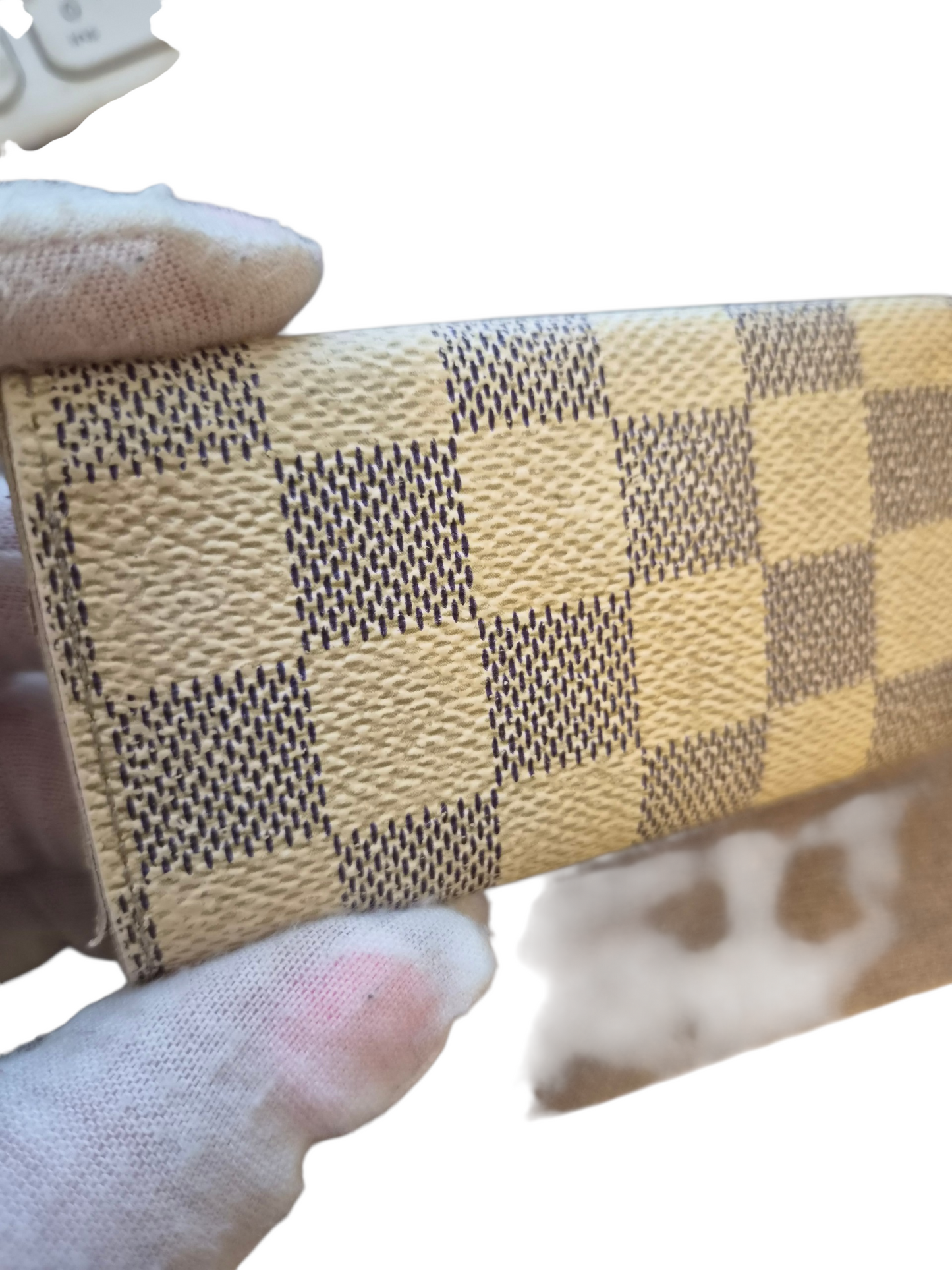Louis Vuitton 4 Key holder