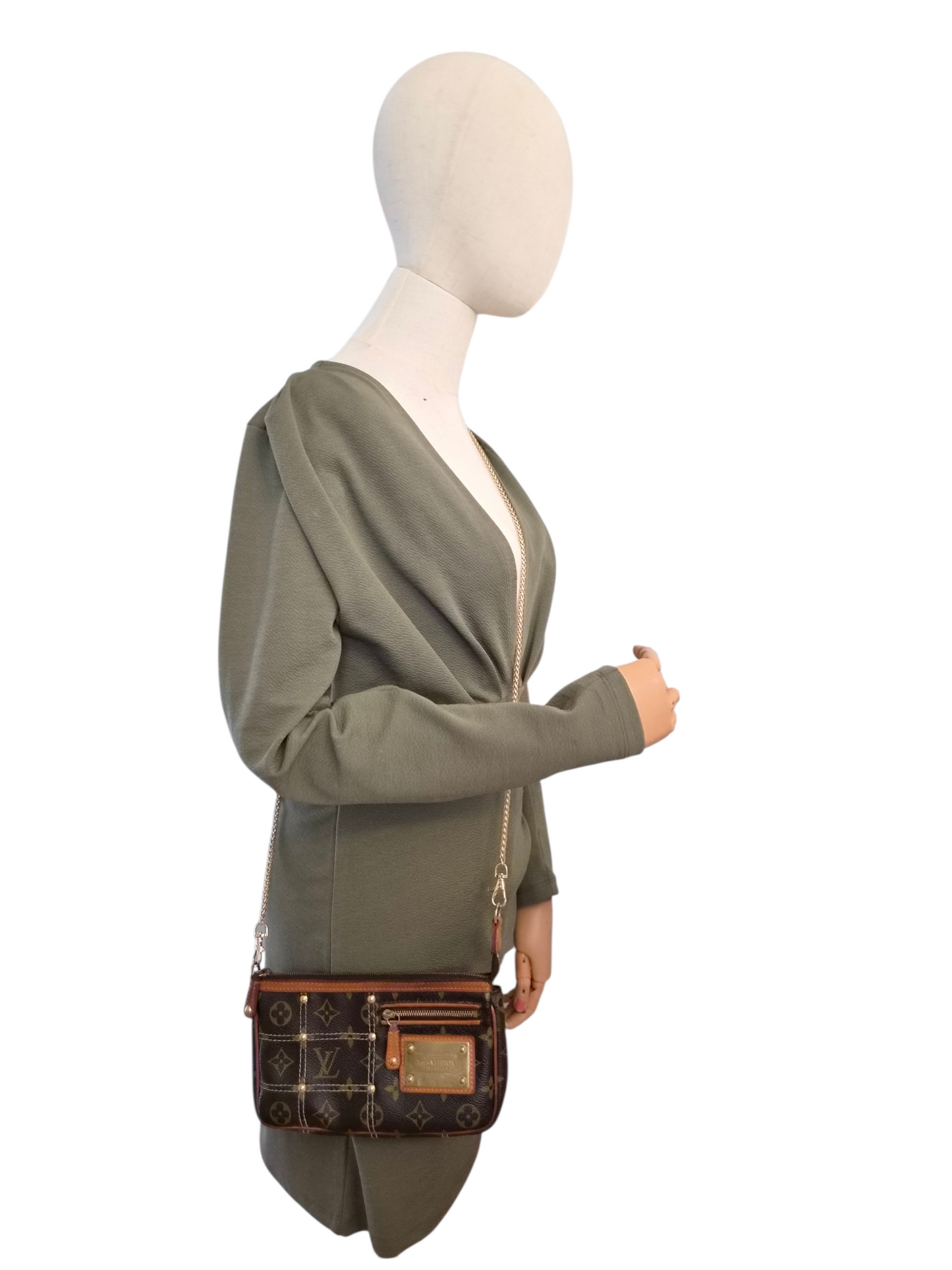 Louis Vuitton Riveting Pochette Accessoires