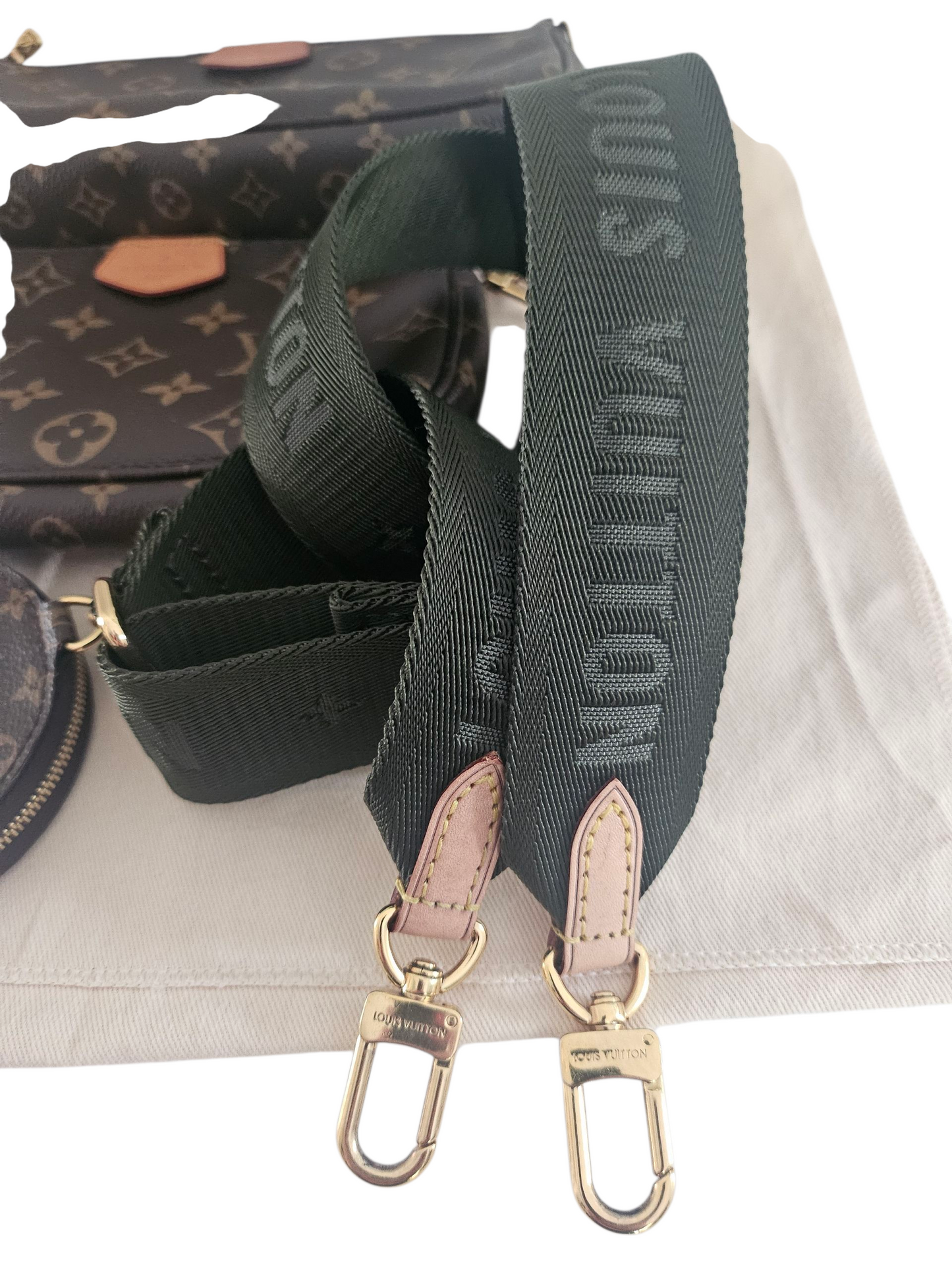 Louis Vuitton Multi Pochette Accessoires