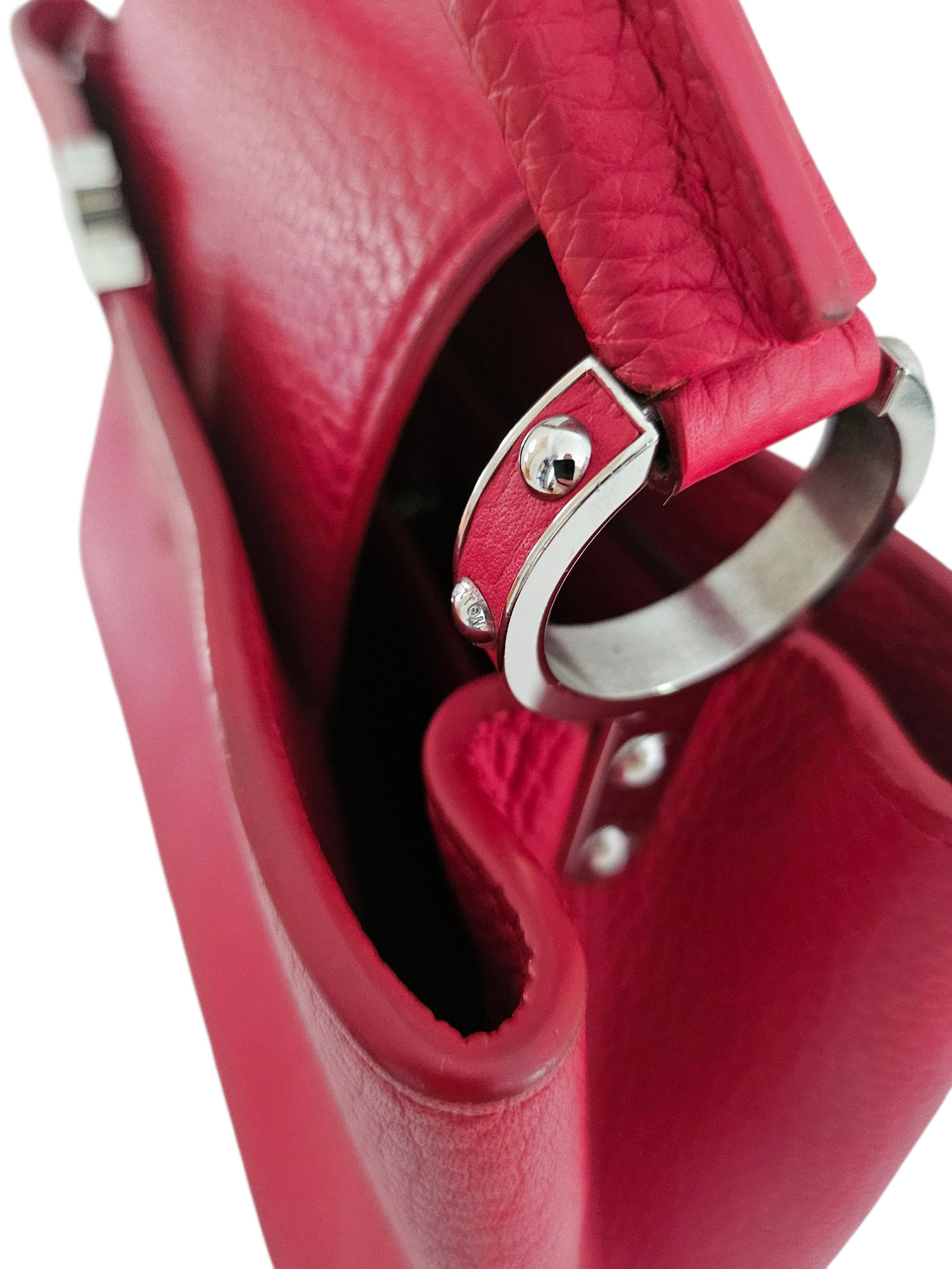 Louis Vuitton Capucines Taurillon PM