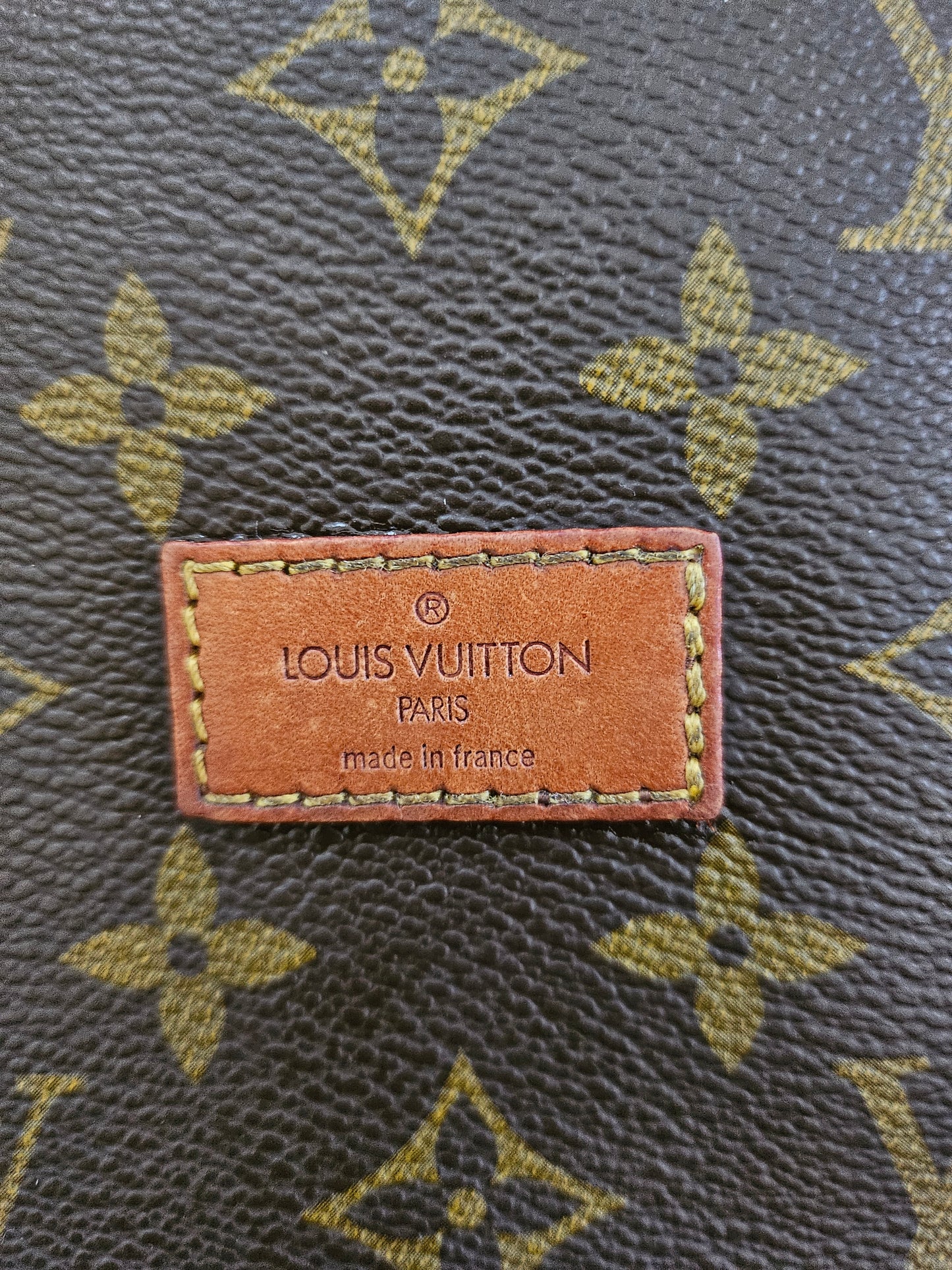 Louis Vuitton Saumur 30