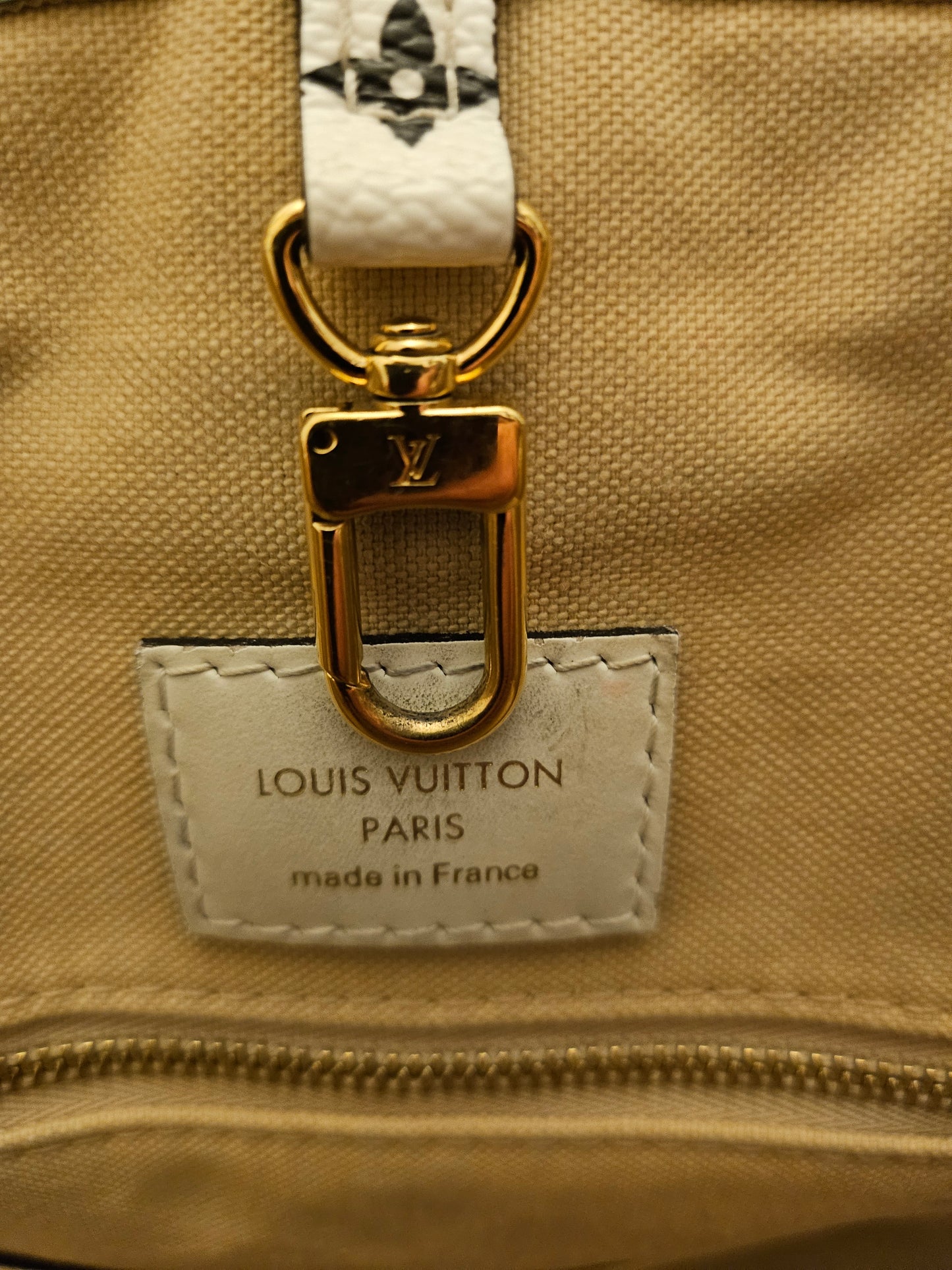 Louis Vuitton OnTheGo GM