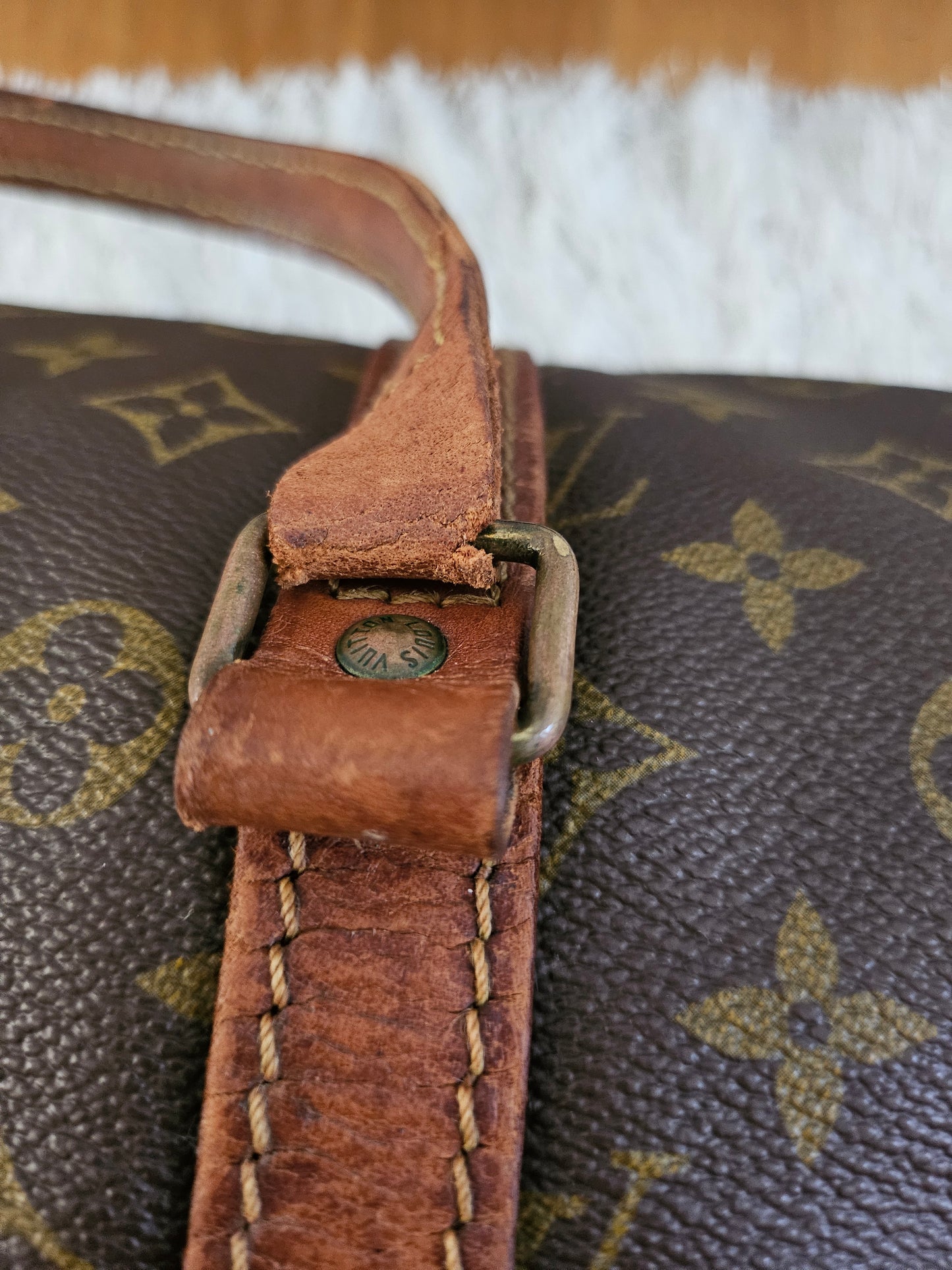 Louis Vuitton Sac Souple 35