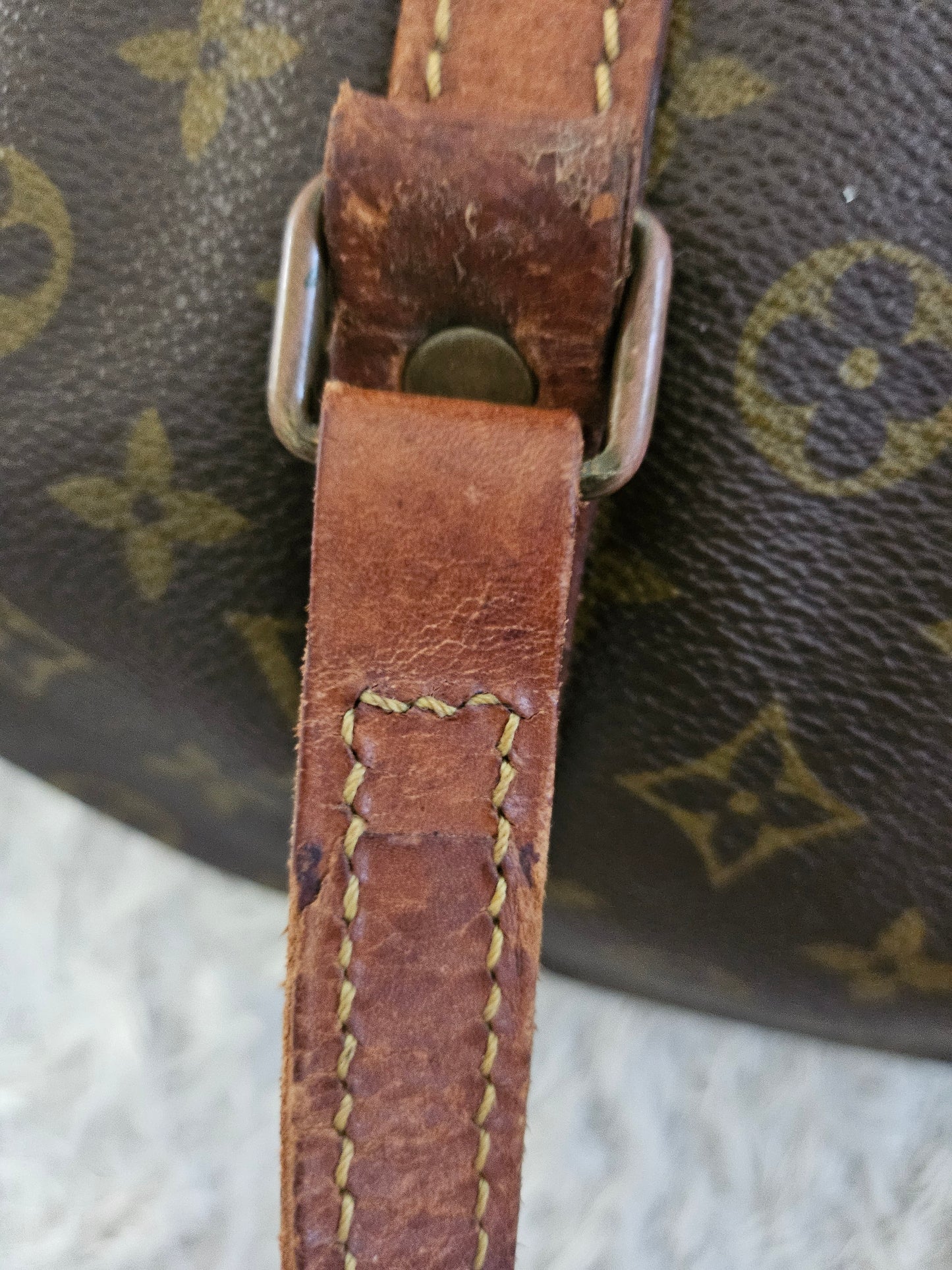 Louis Vuitton Sac Souple 35