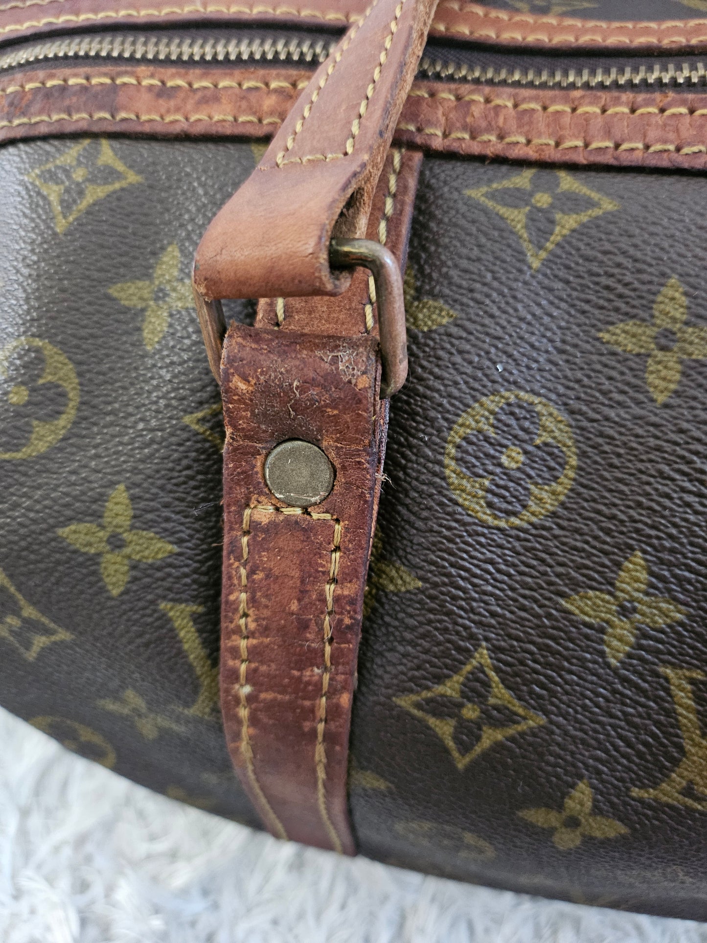 Louis Vuitton Sac Souple 35