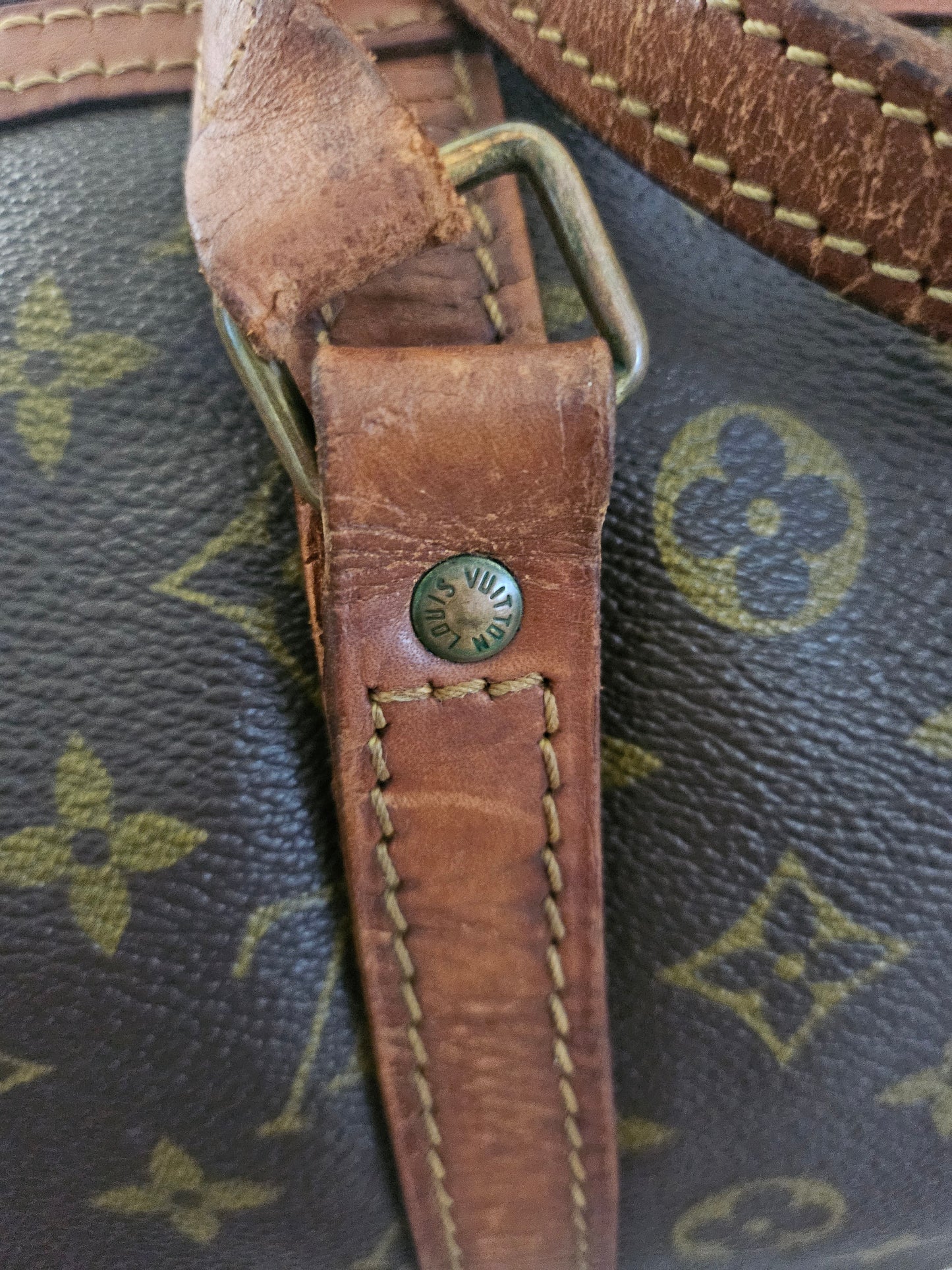 Louis Vuitton Sac Souple 35