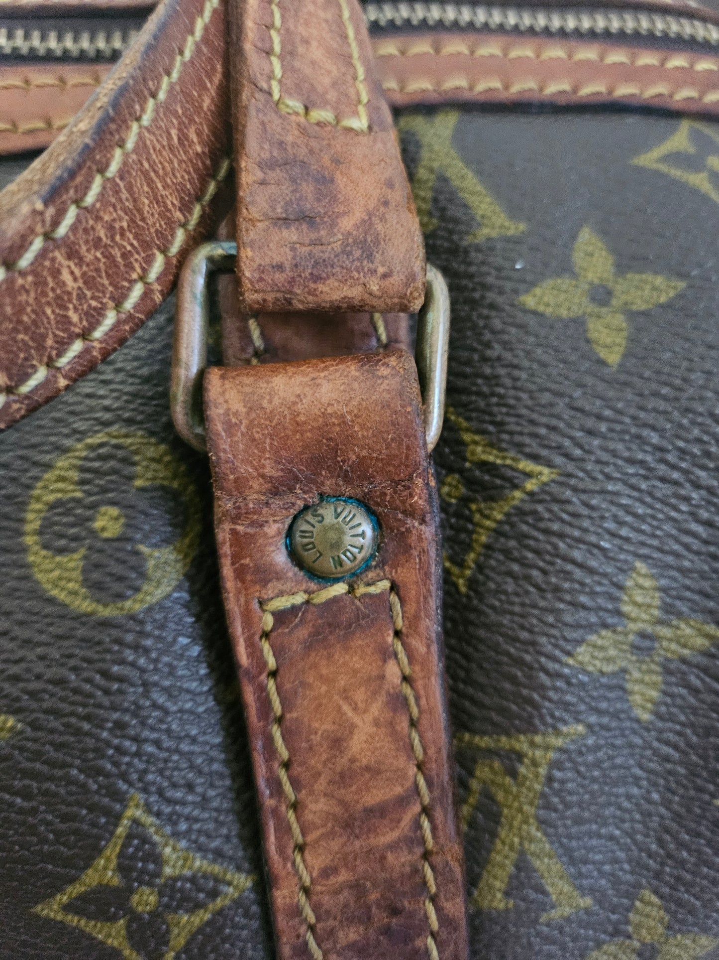 Louis Vuitton Sac Souple 35