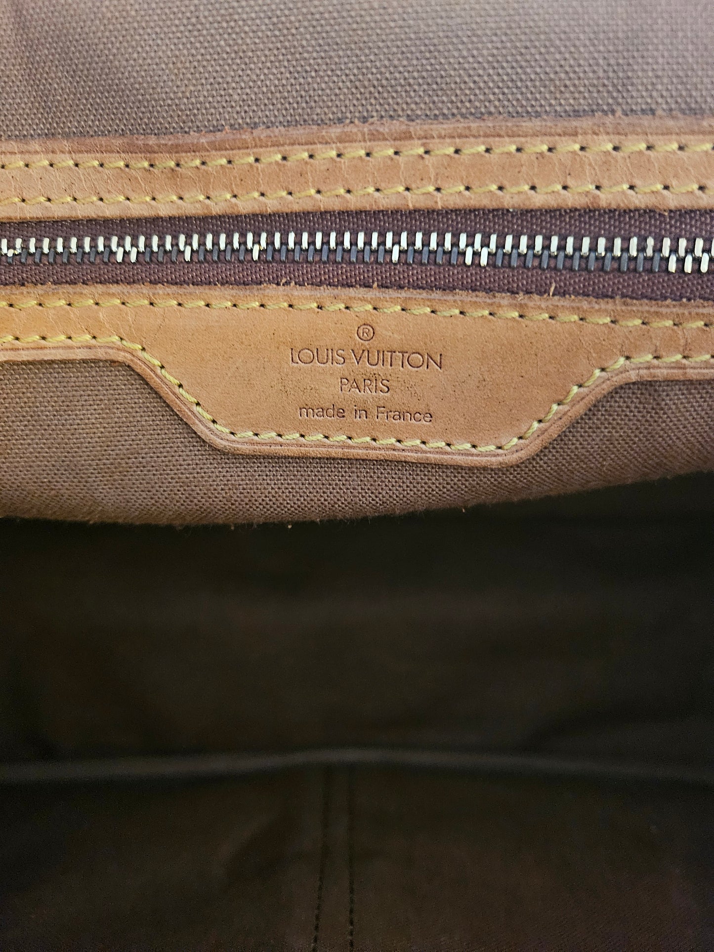 Louis Vuitton Gibeciere GM