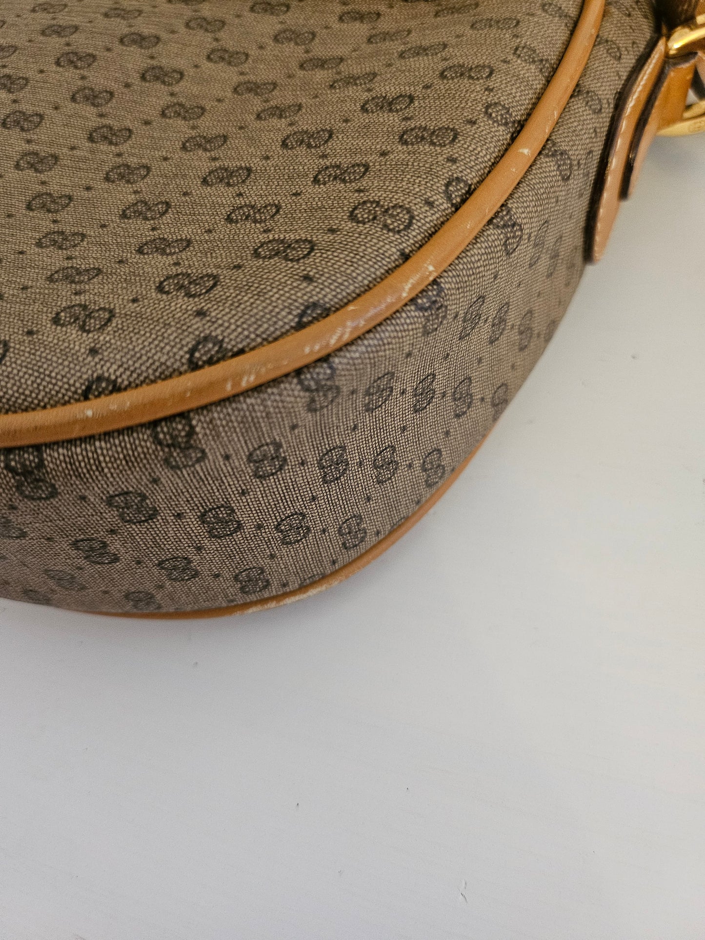 Gucci Micro GG Crossbody bag