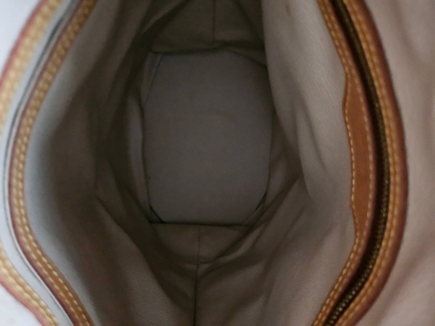 Louis Vuitton Bucket bag GM