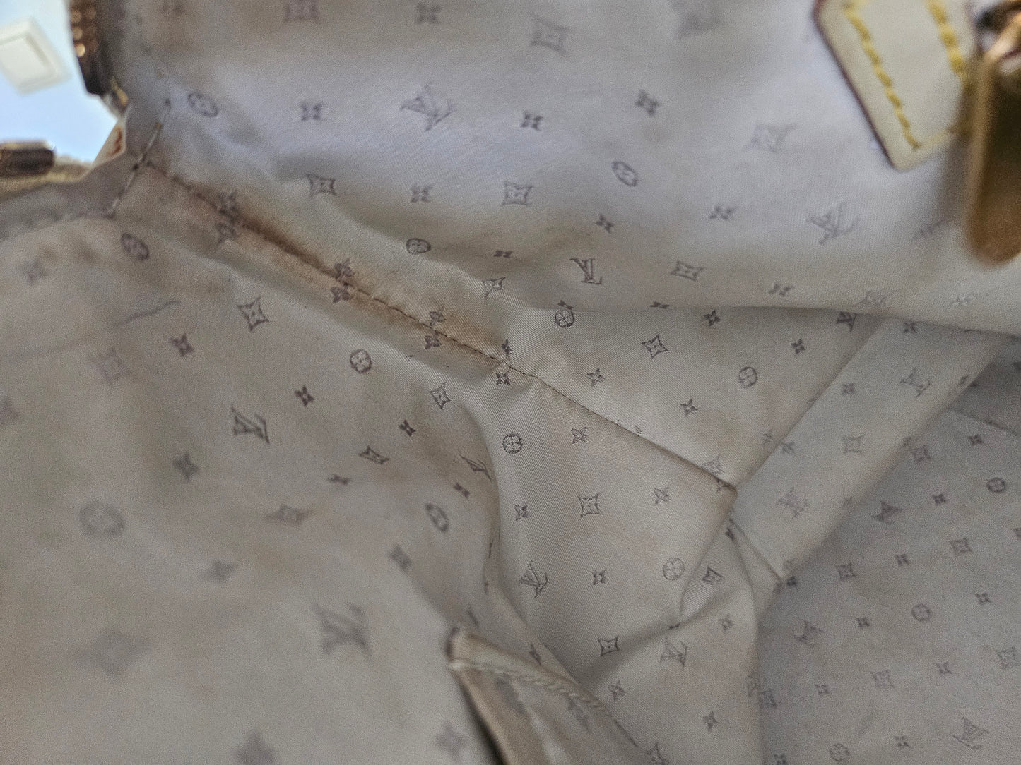 Louis Vuitton Lockit  Suhali PM