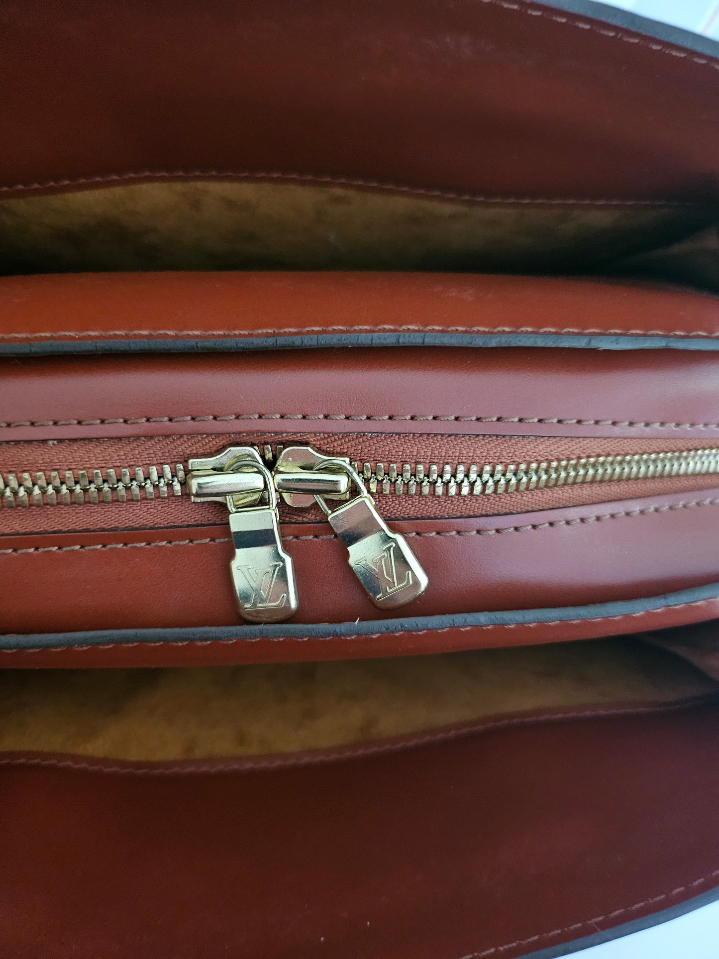 Louis Vuitton Pont Neuf