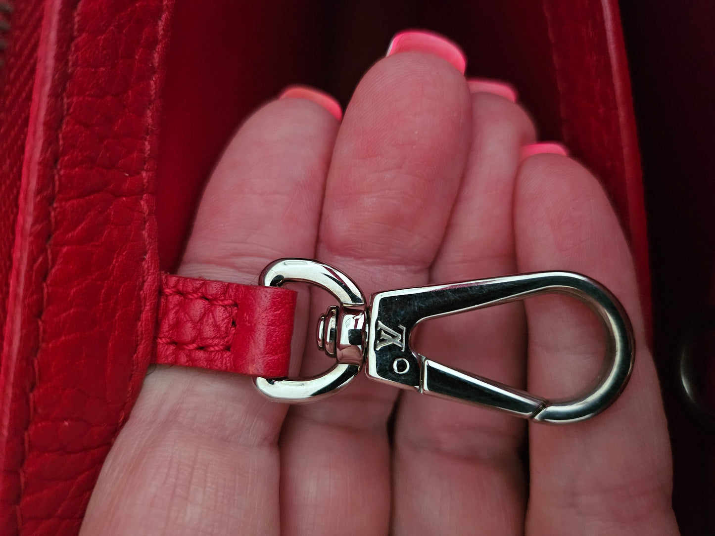 Louis Vuitton Capucines Taurillon PM