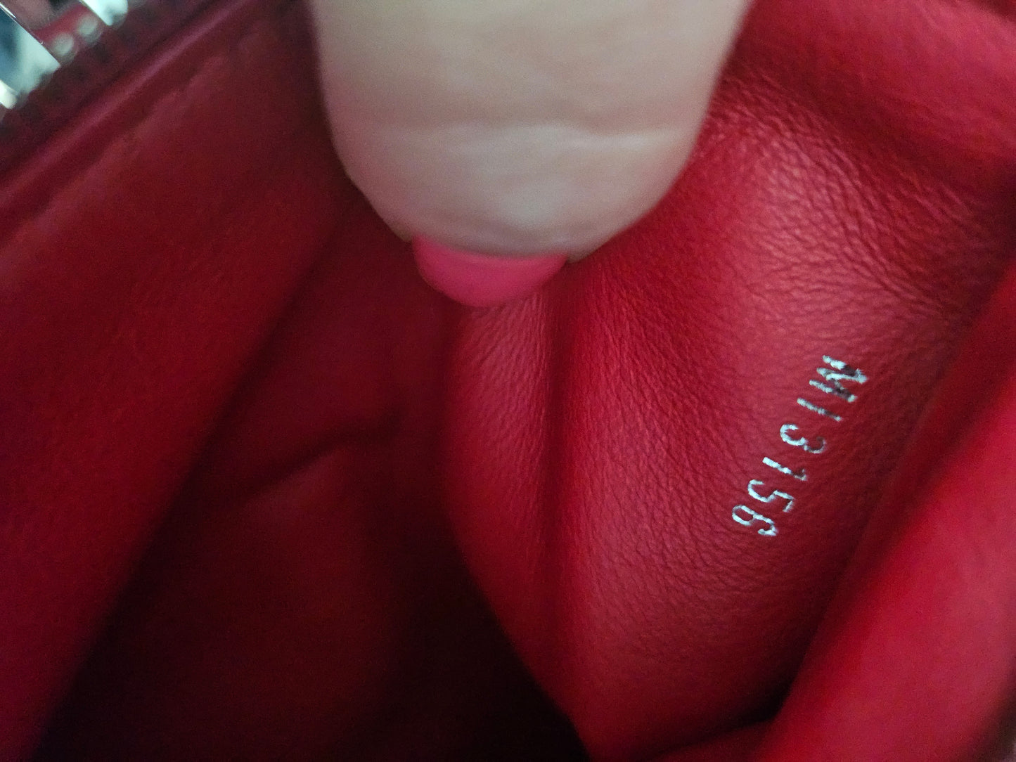 Louis Vuitton Capucines Taurillon PM