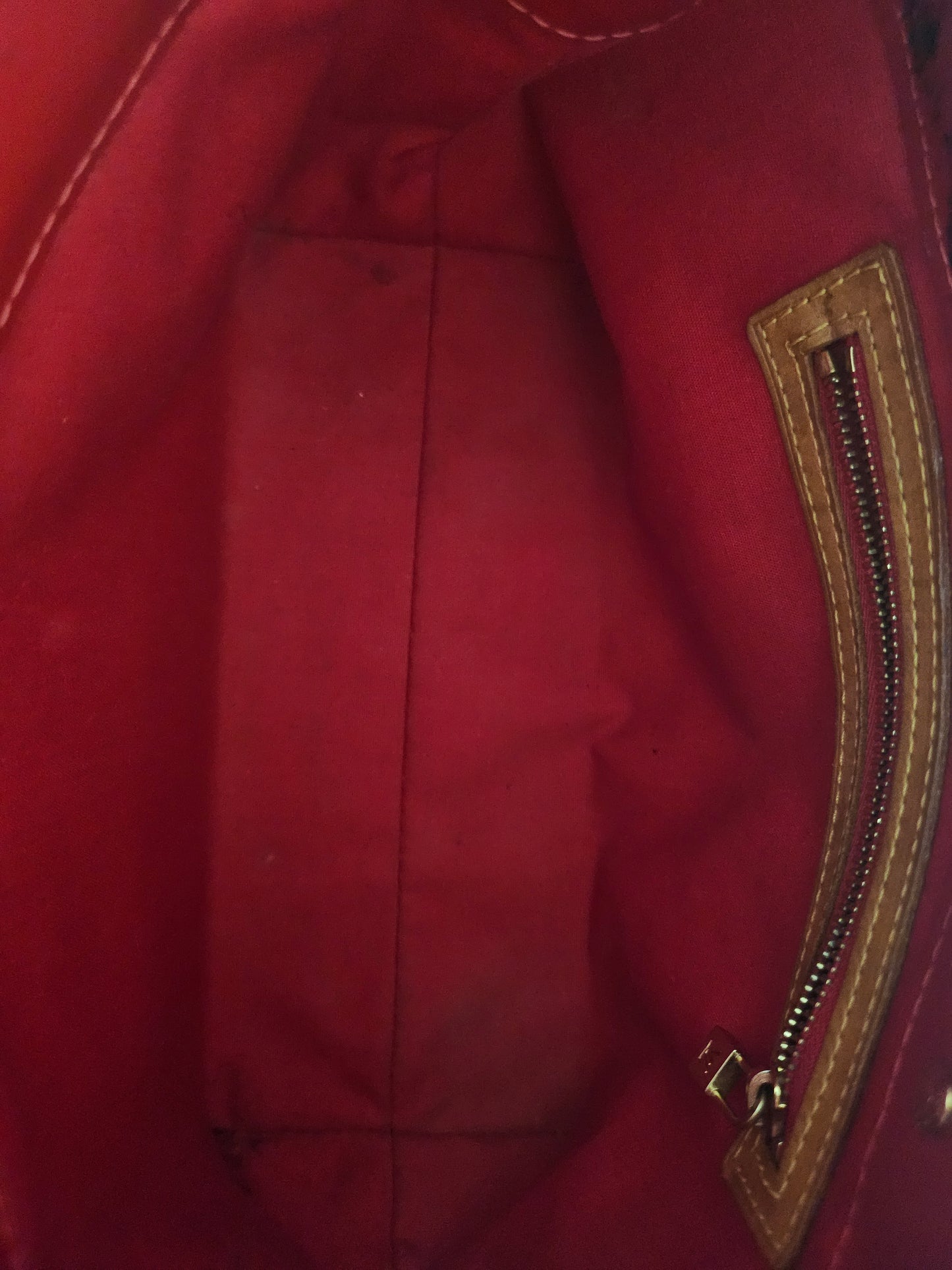 Louis Vuitton Reade PM