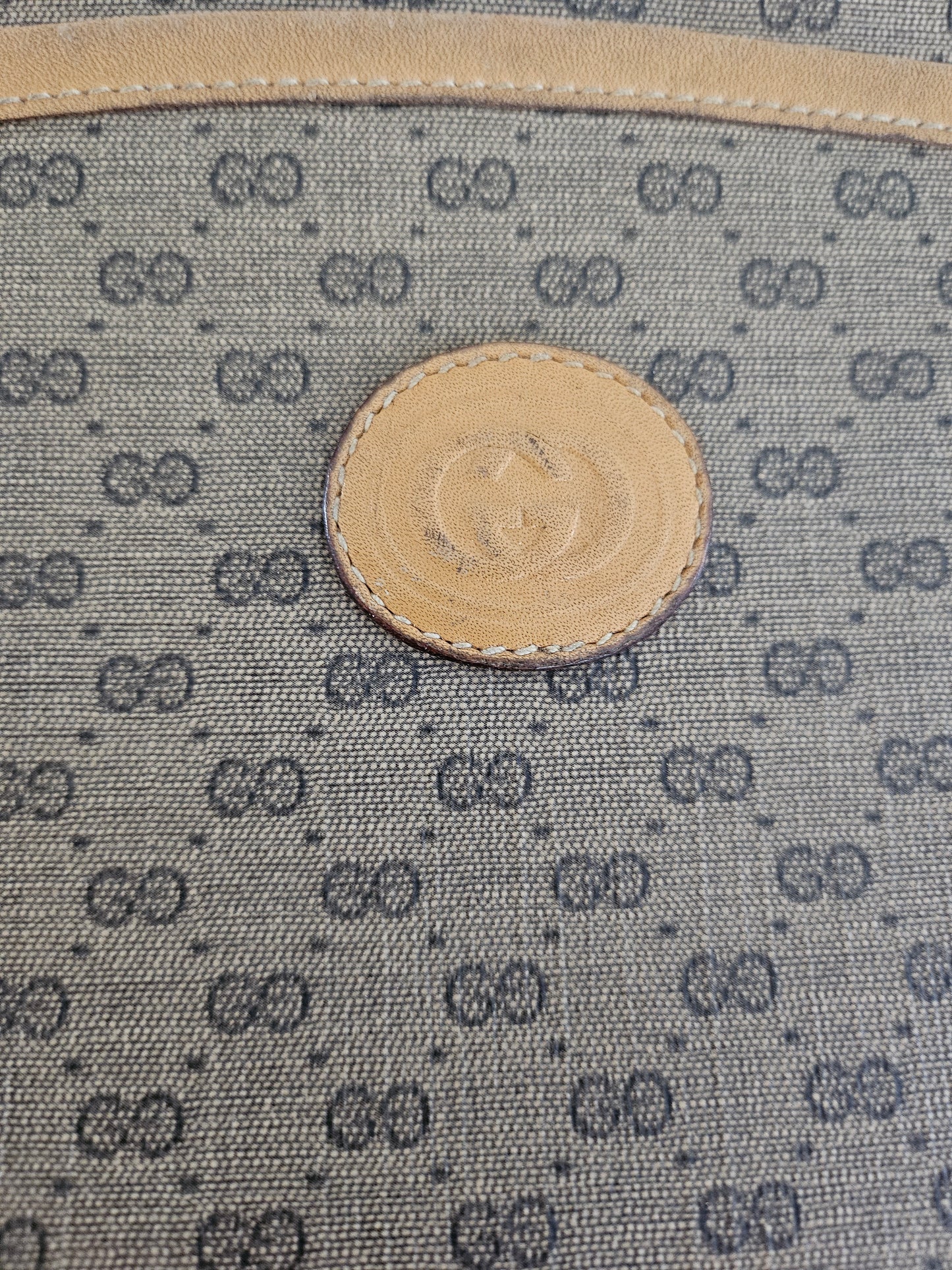 Gucci Micro GG crossbody bag