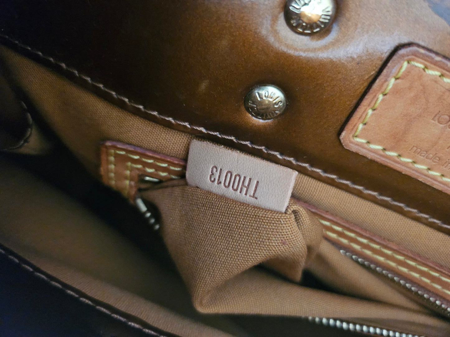 Louis Vuitton Reade PM Bronze