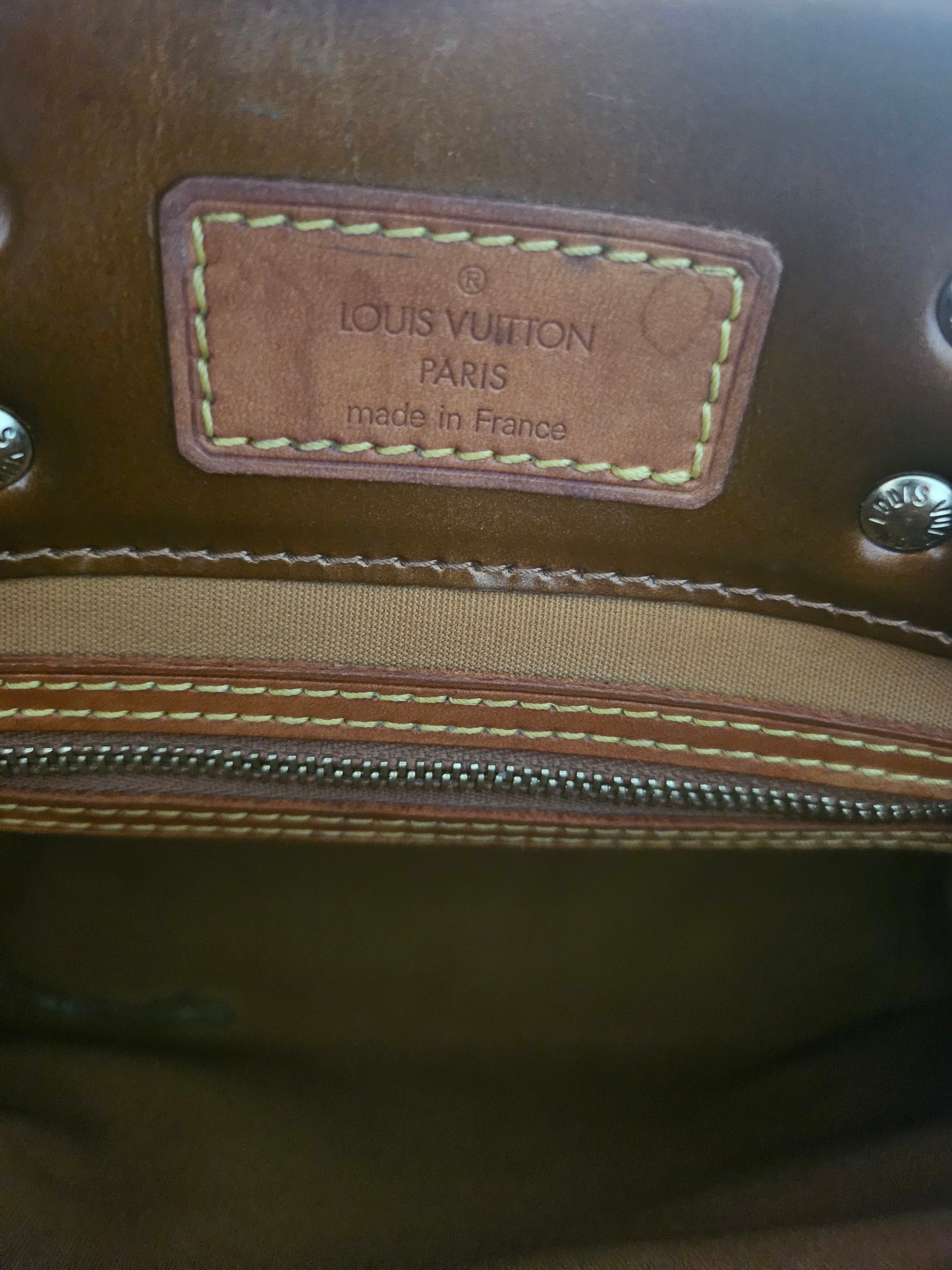 Louis Vuitton Reade PM Bronze