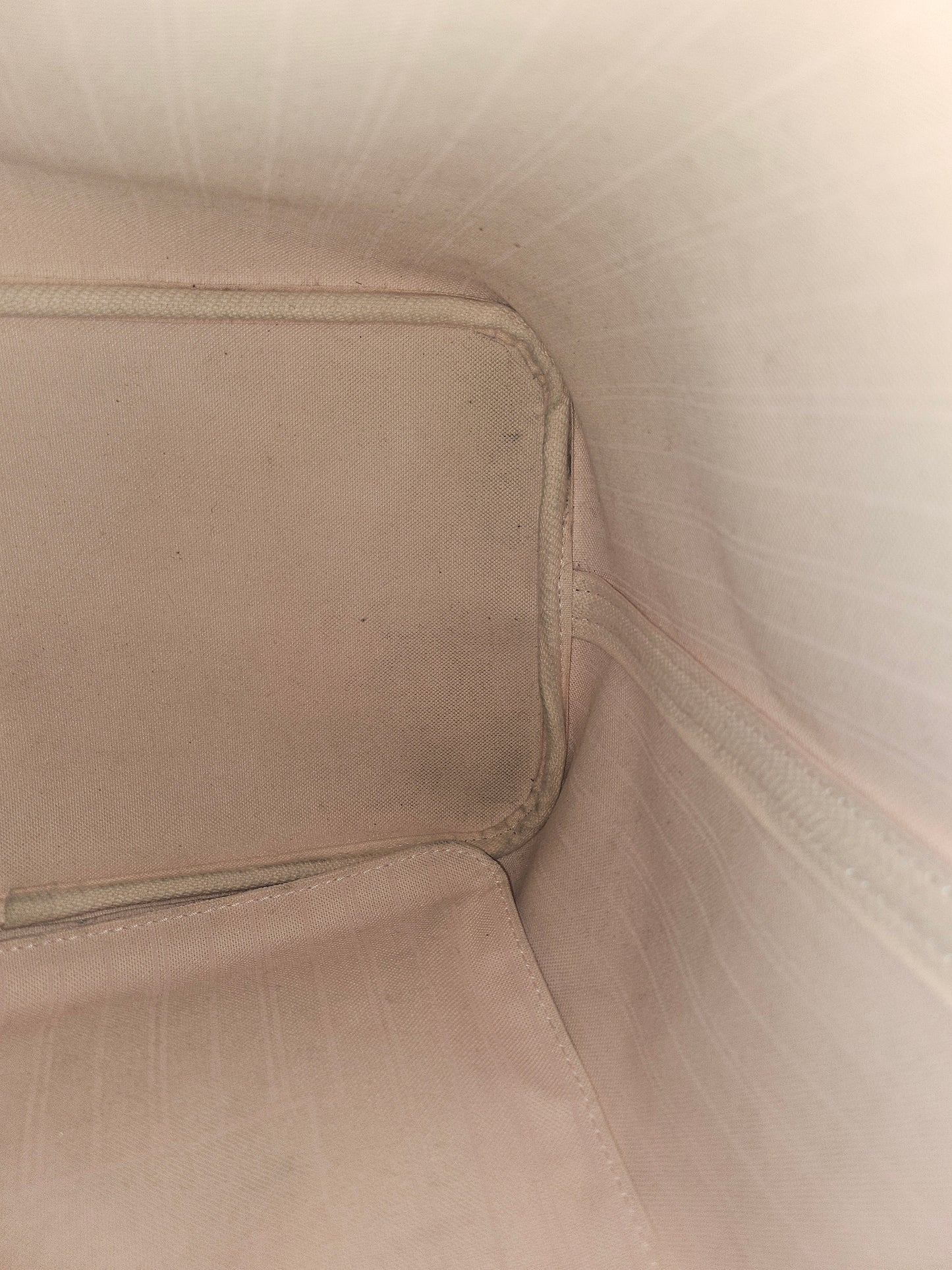 Louis Vuitton Neverfull MM