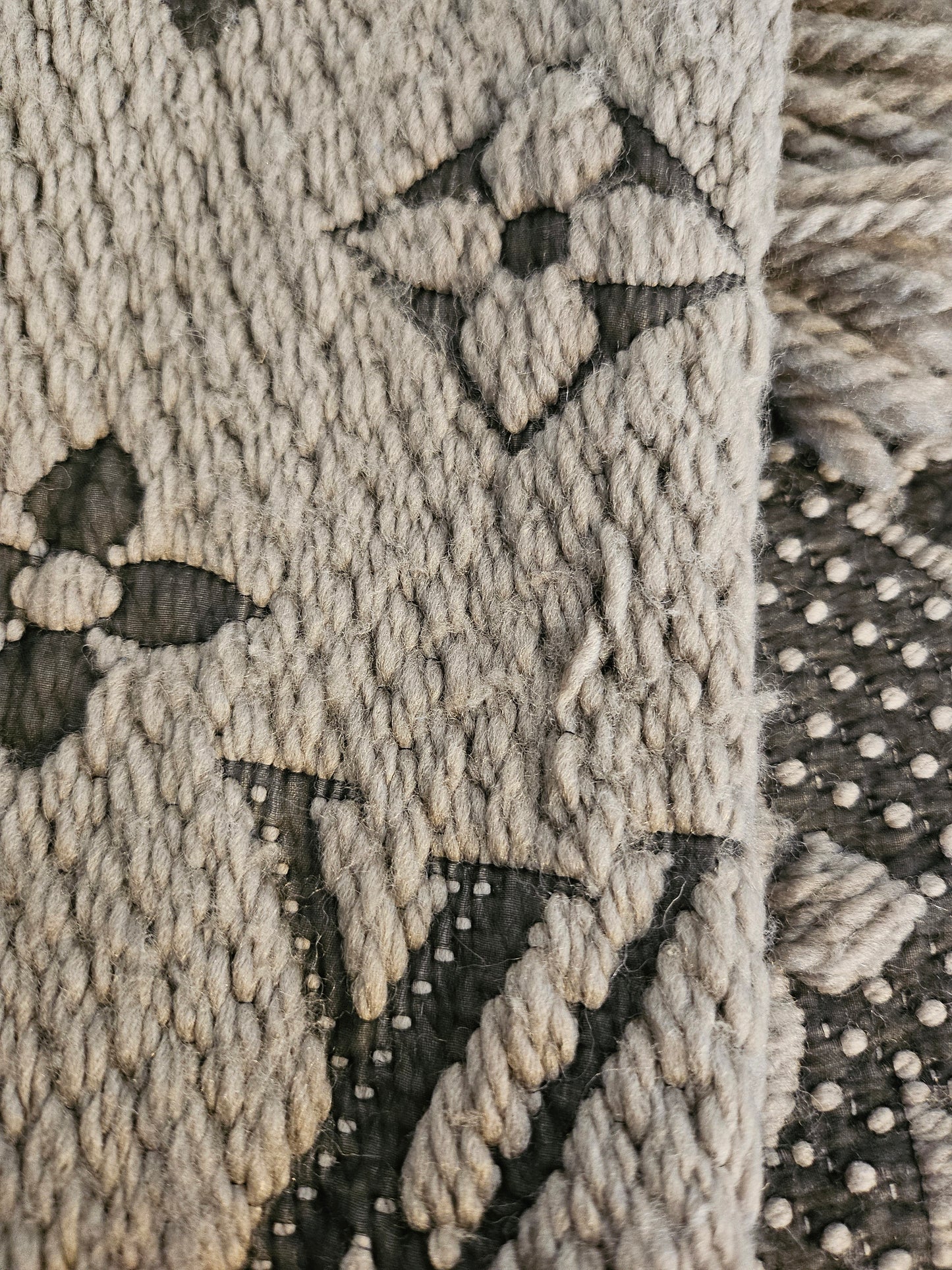 Louis Vuitton Logomania scarf