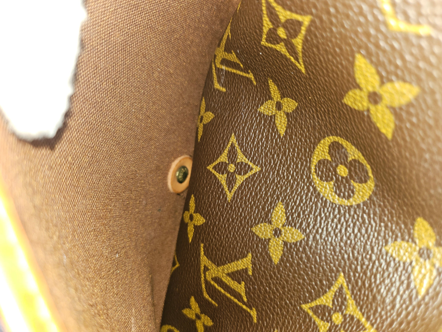 Louis Vuitton Gibeciere GM