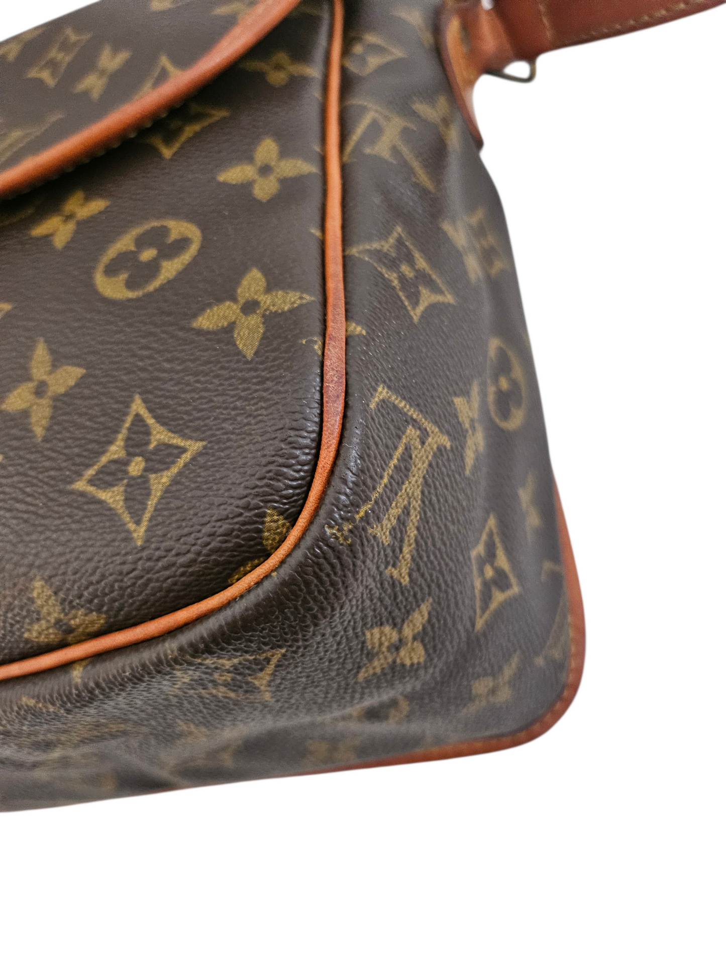 Louis Vuitton Gibeciere GM