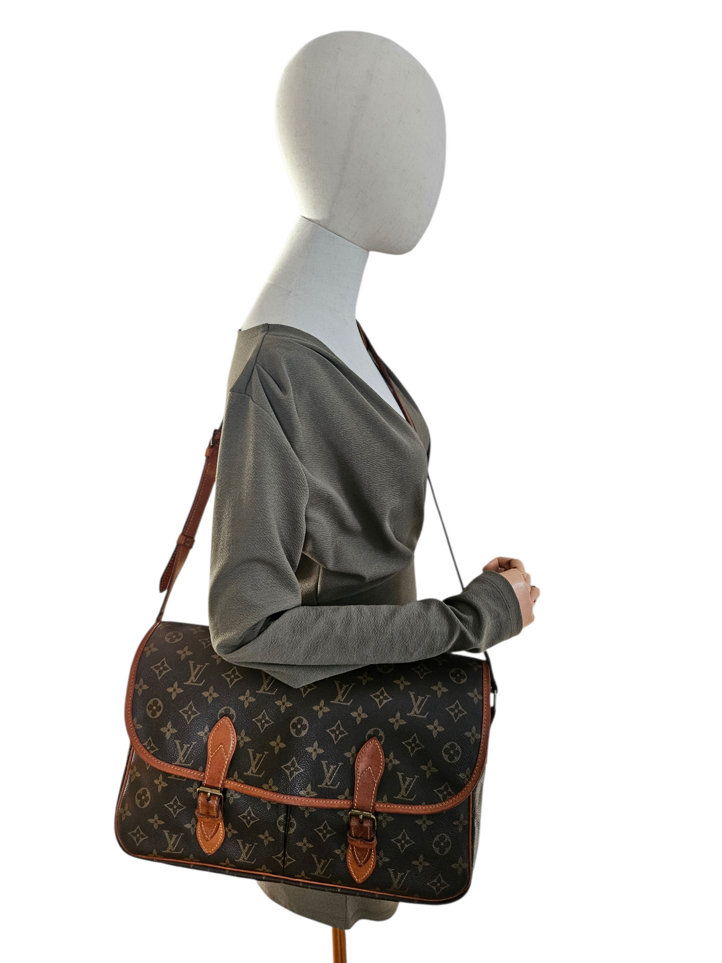 Louis Vuitton Gibeciere GM