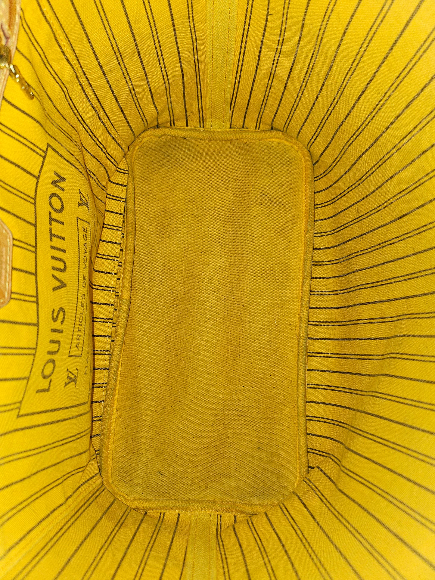 Louis Vuitton Neverfull MM