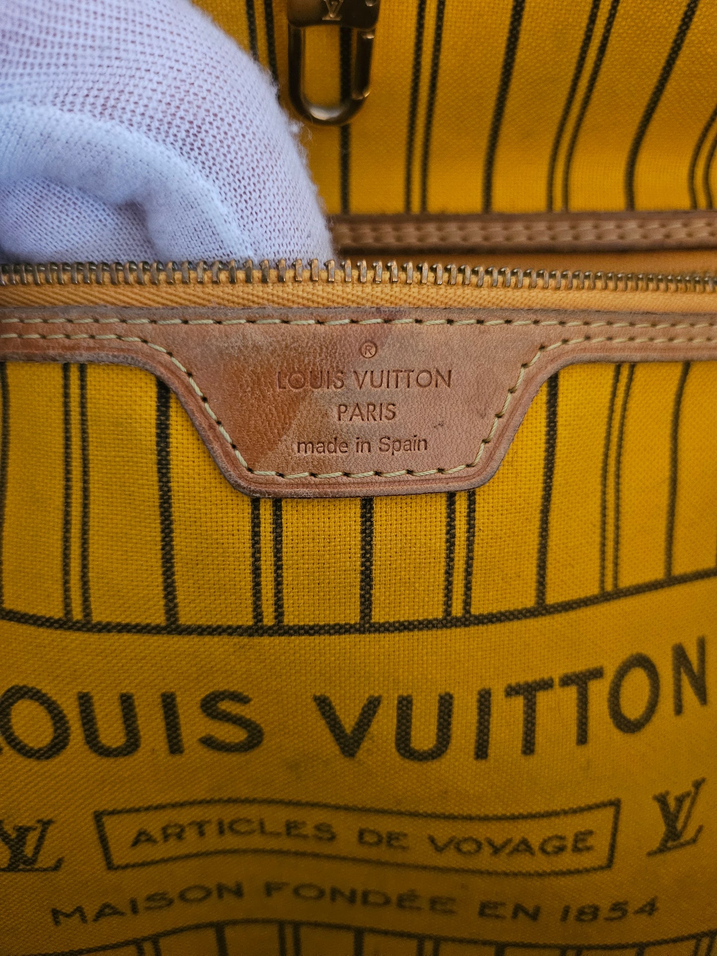 Louis Vuitton Neverfull MM