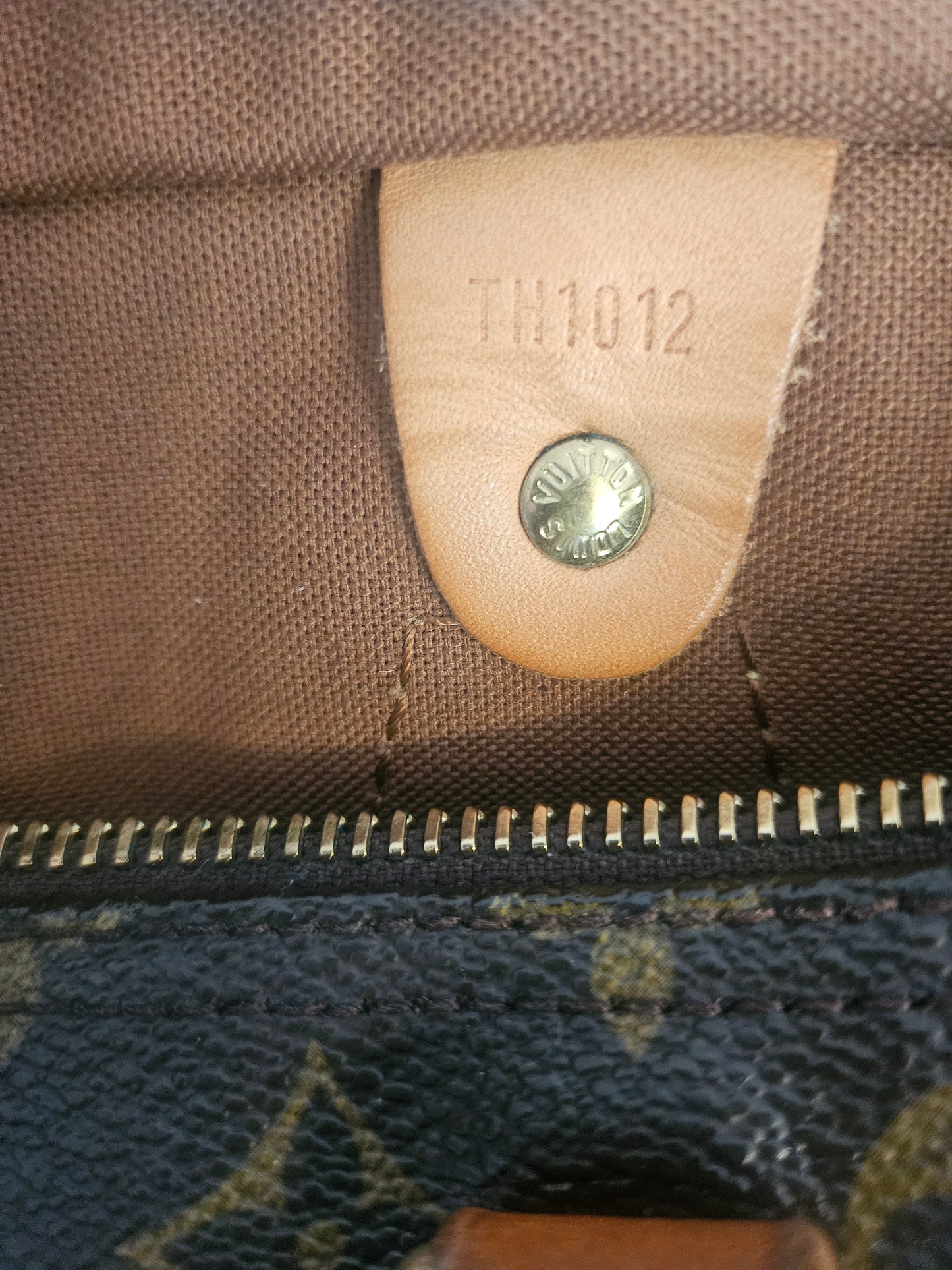 Louis Vuitton Speedy 30