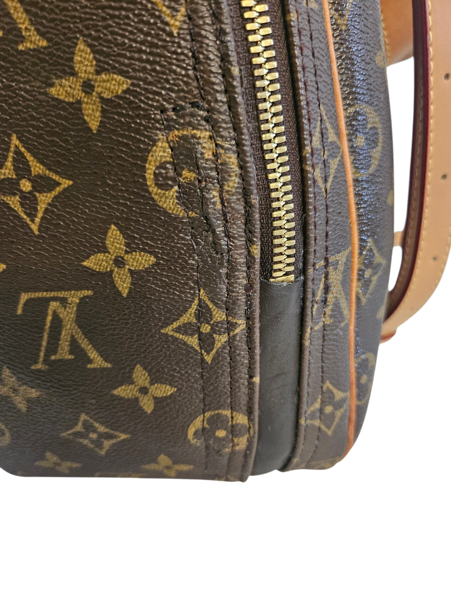 Louis Vuitton Excursion