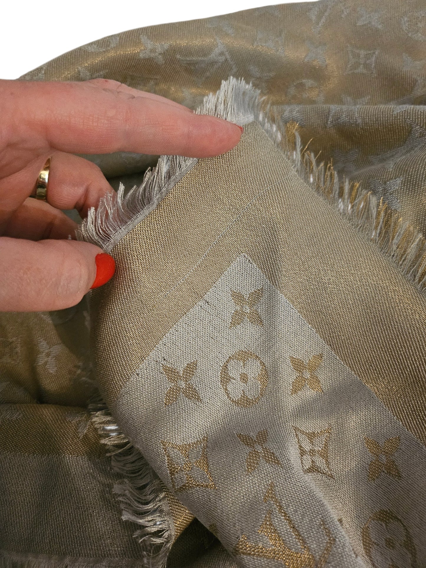 Louis Vuitton Shine Shawl