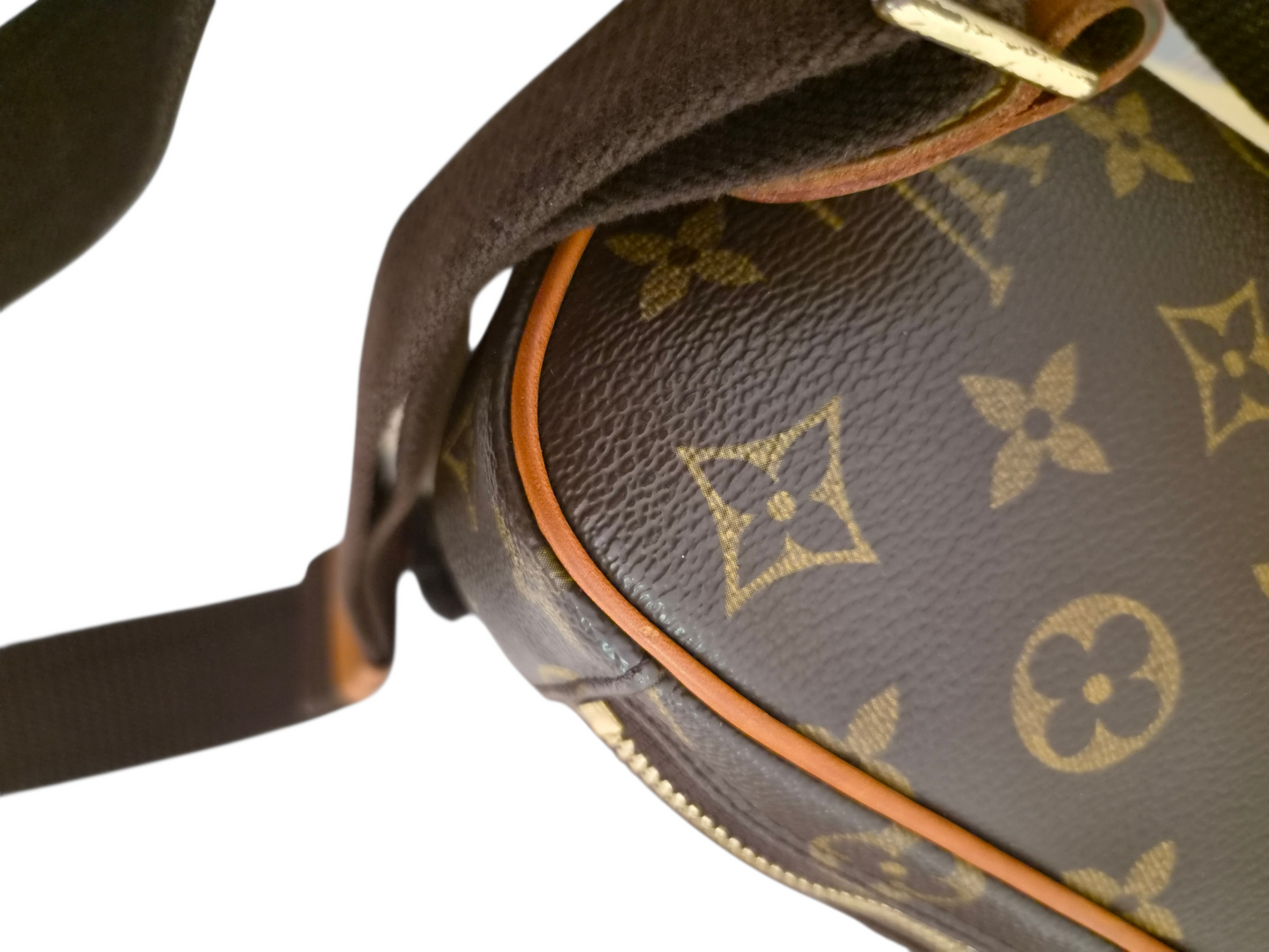 Louis Vuitton Pochette Gange