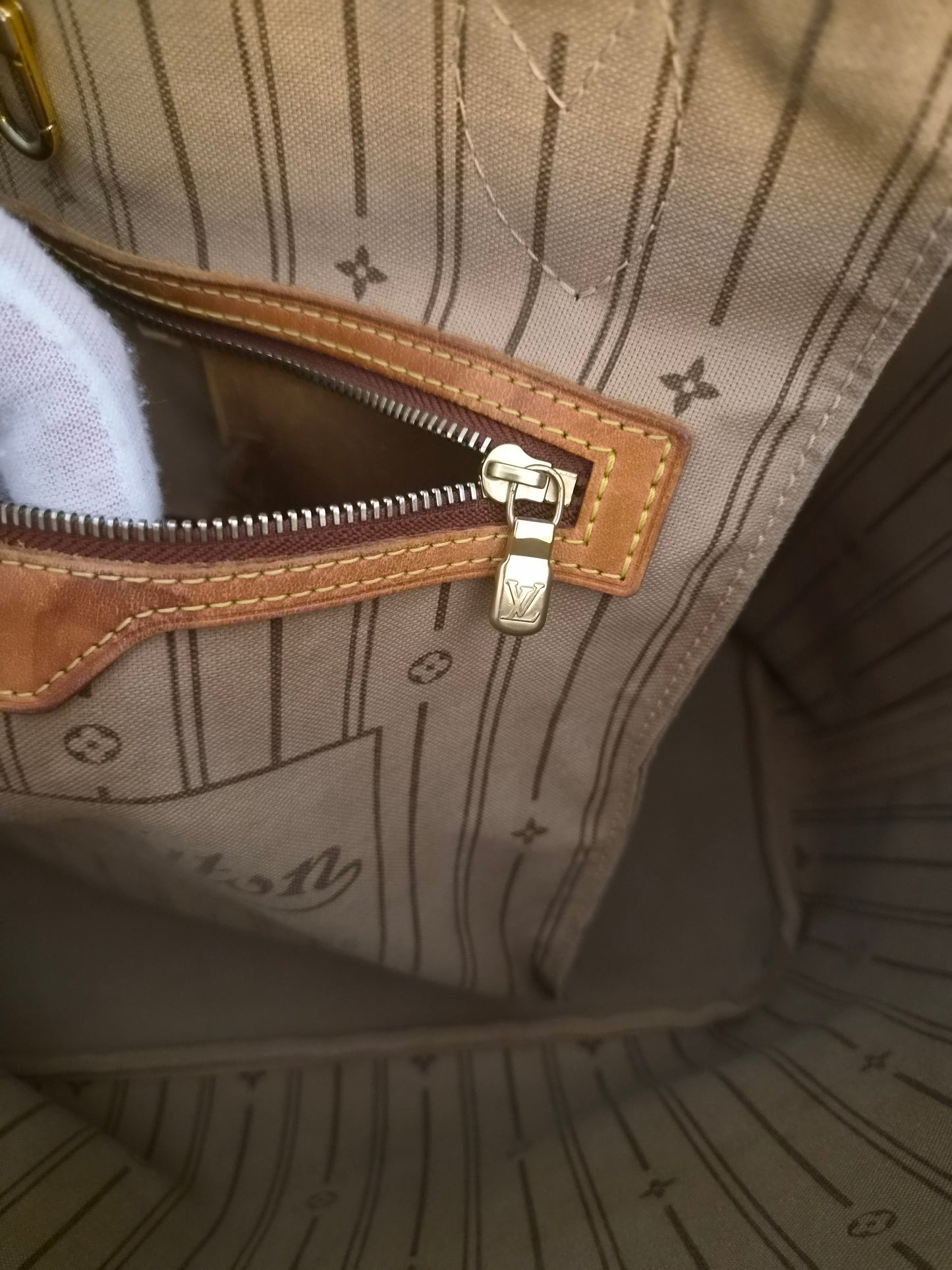 Louis Vuitton Neverfull MM