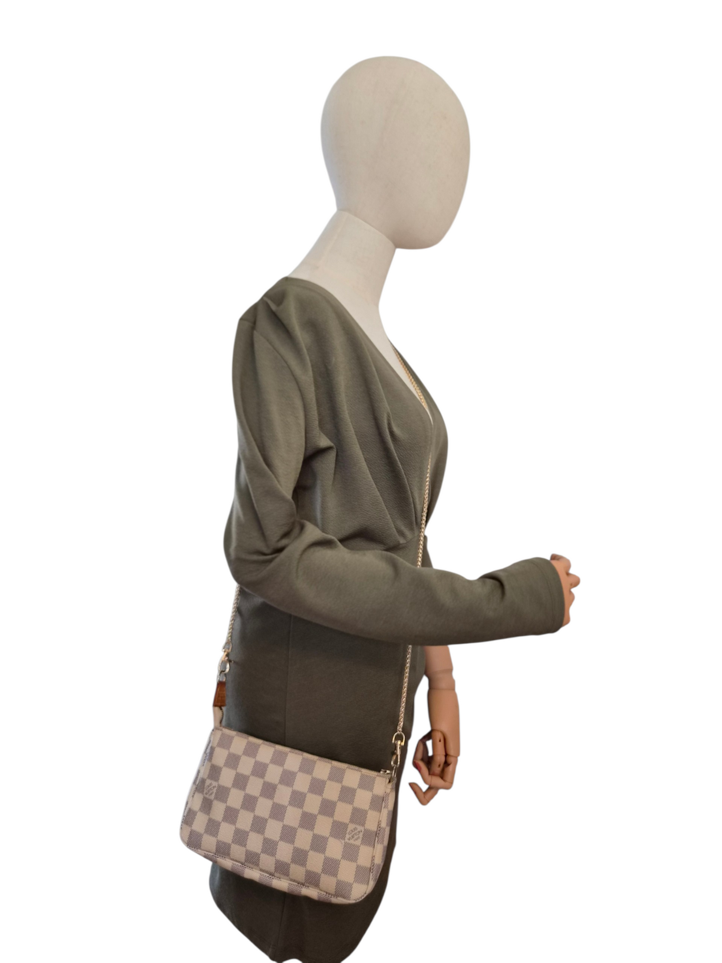 Louis Vuitton Pochette Accessoires