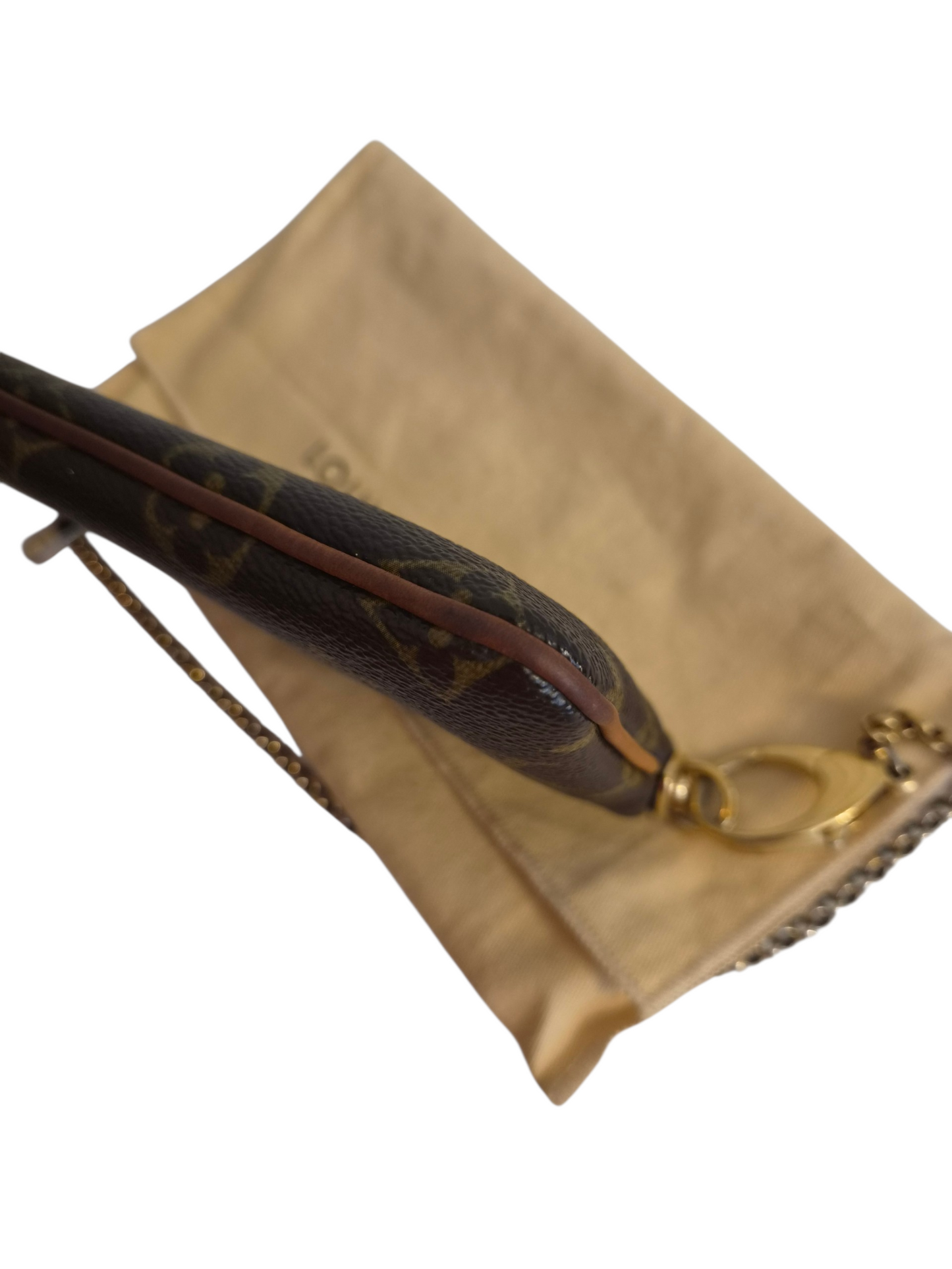 Louis Vuitton Pochette Milla MM