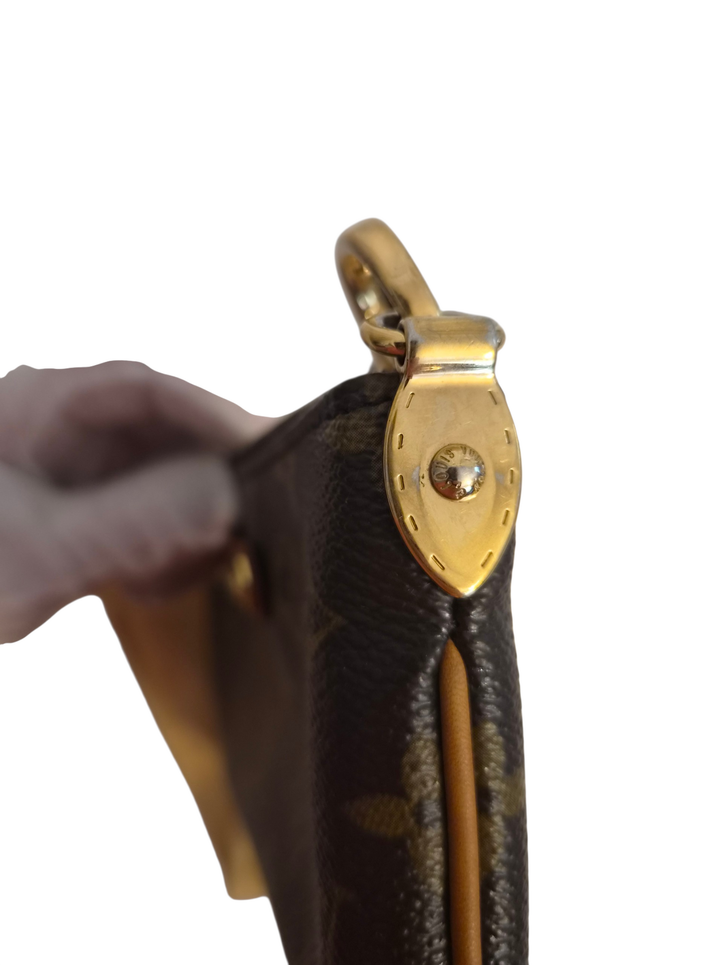 Louis Vuitton Pochette Milla MM