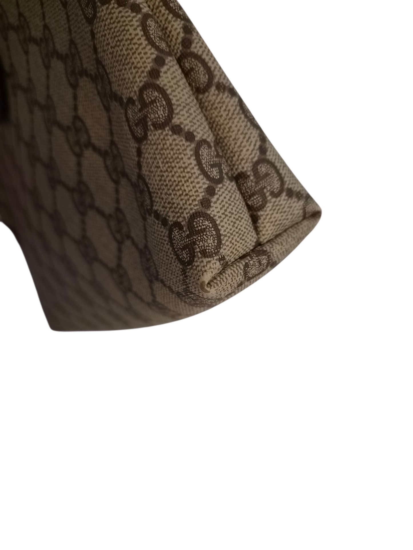 Gucci GG Supreme