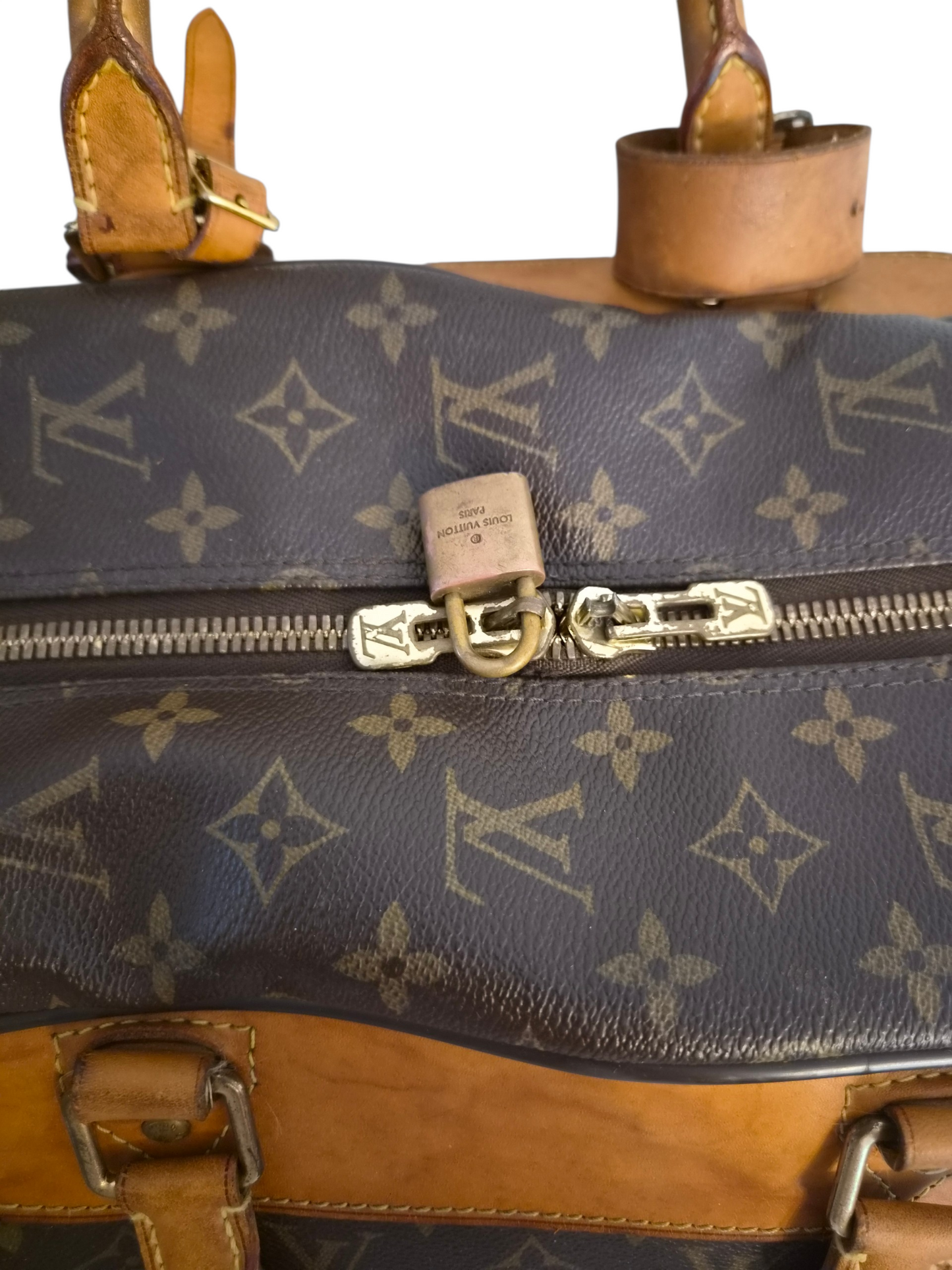 Louis Vuitton Eole 50