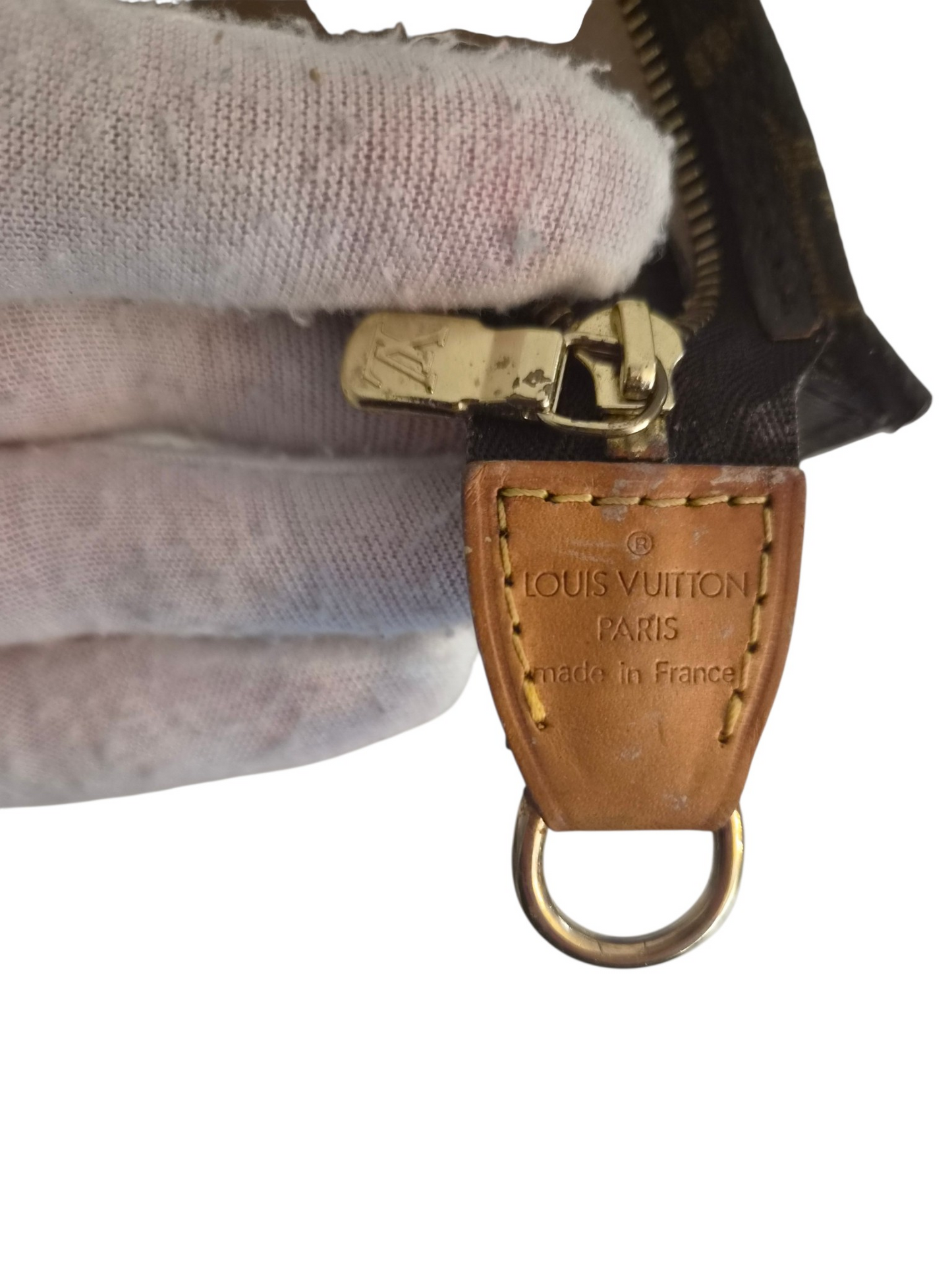 Louis Vuitton Bucket GM Pouch