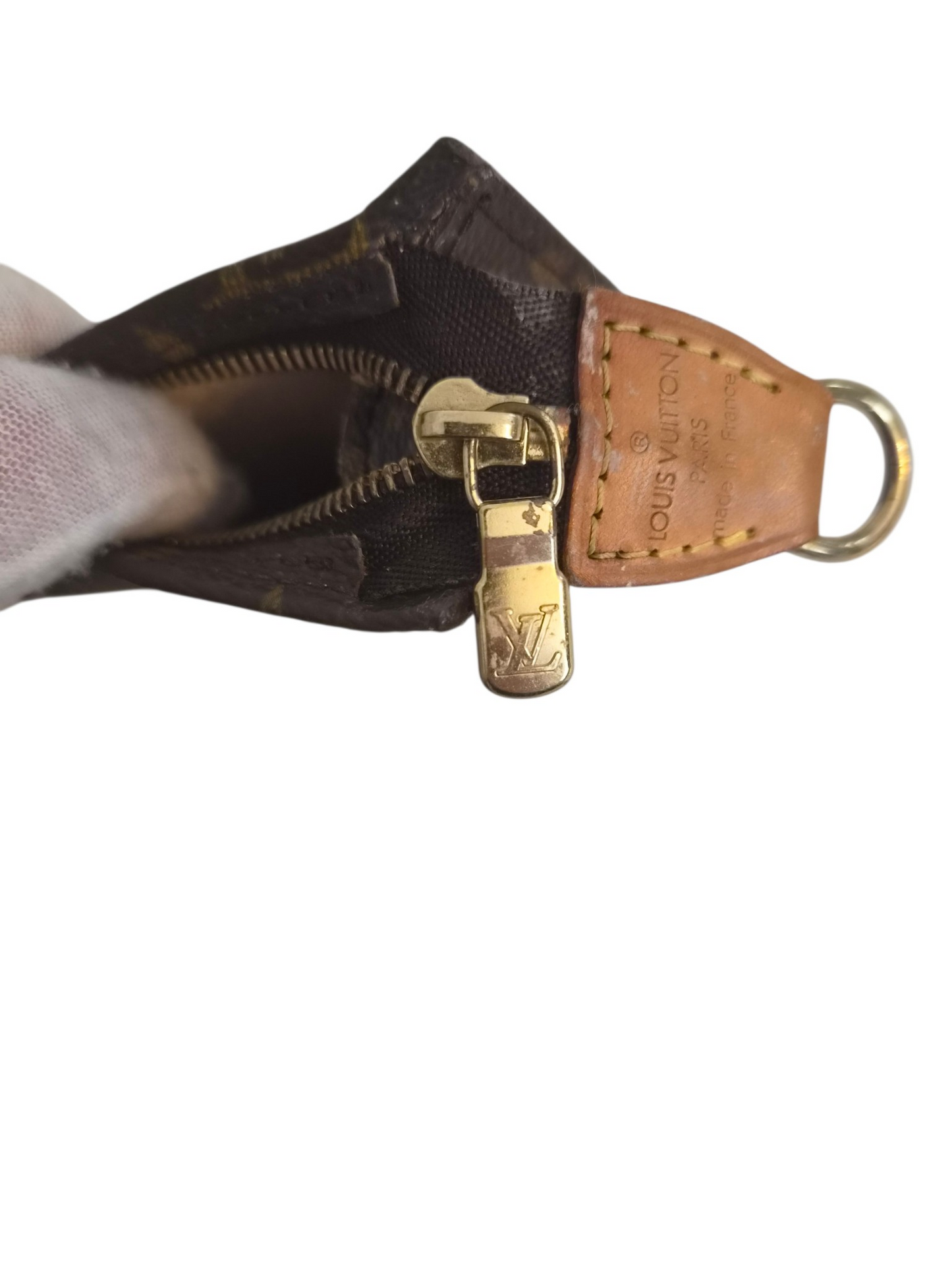 Louis Vuitton Bucket GM Pouch