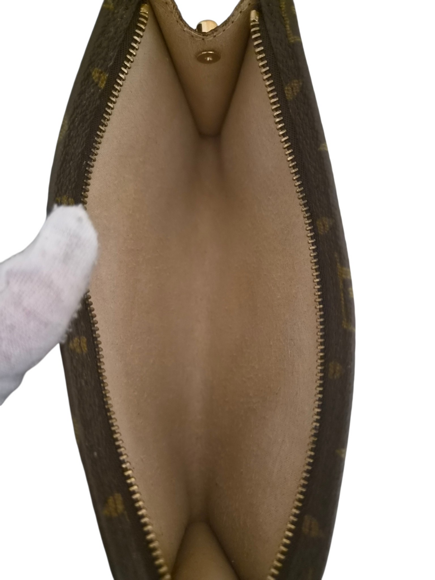 Louis Vuitton Bucket GM Pouch