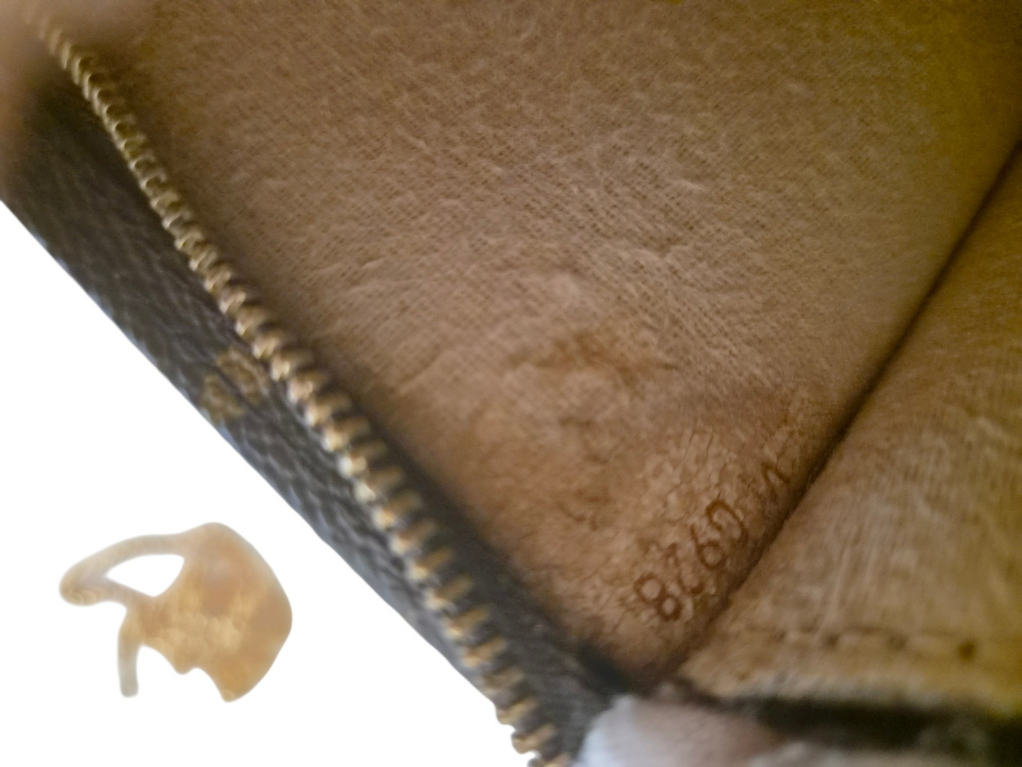 Louis Vuitton Bucket GM pouch