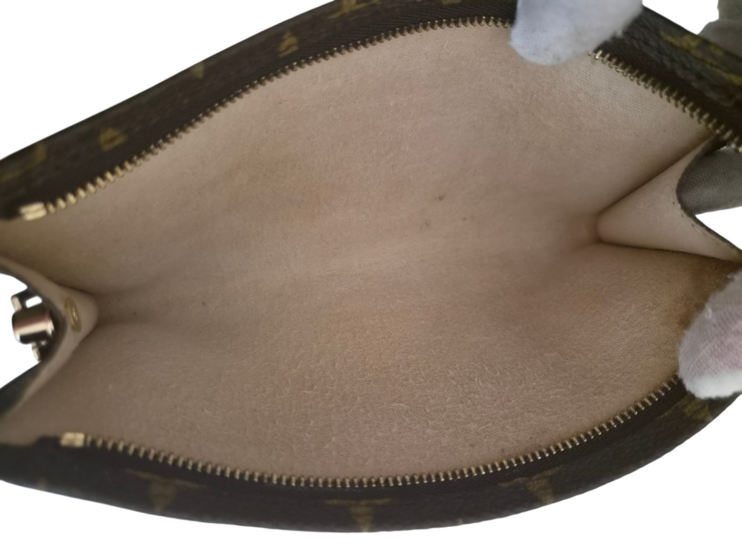 Louis Vuitton Bucket GM pouch