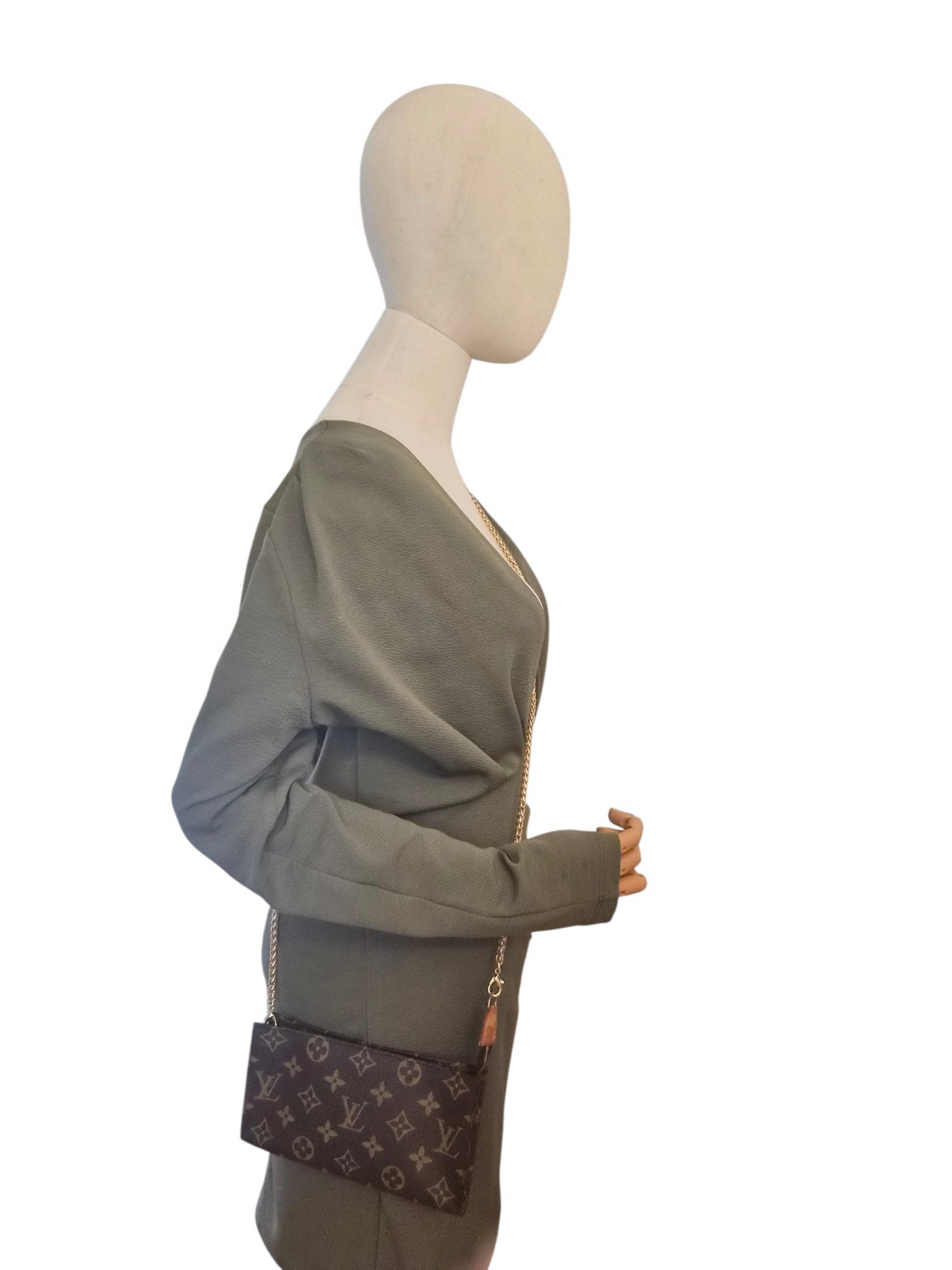 Louis Vuitton Bucket GM pouch