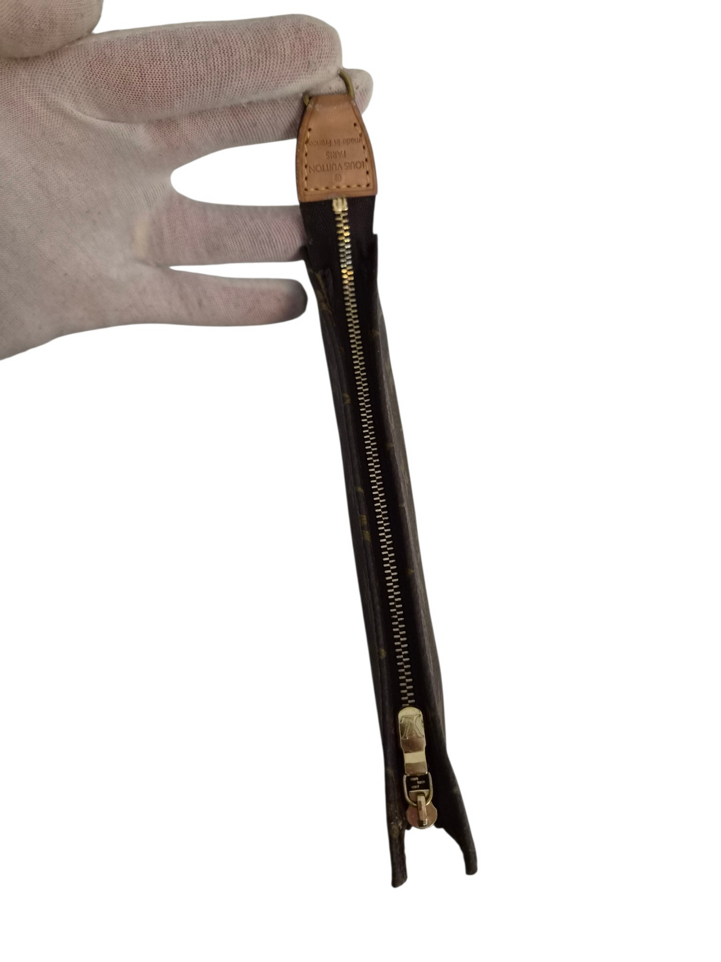 Louis Vuitton Bucket GM pouch
