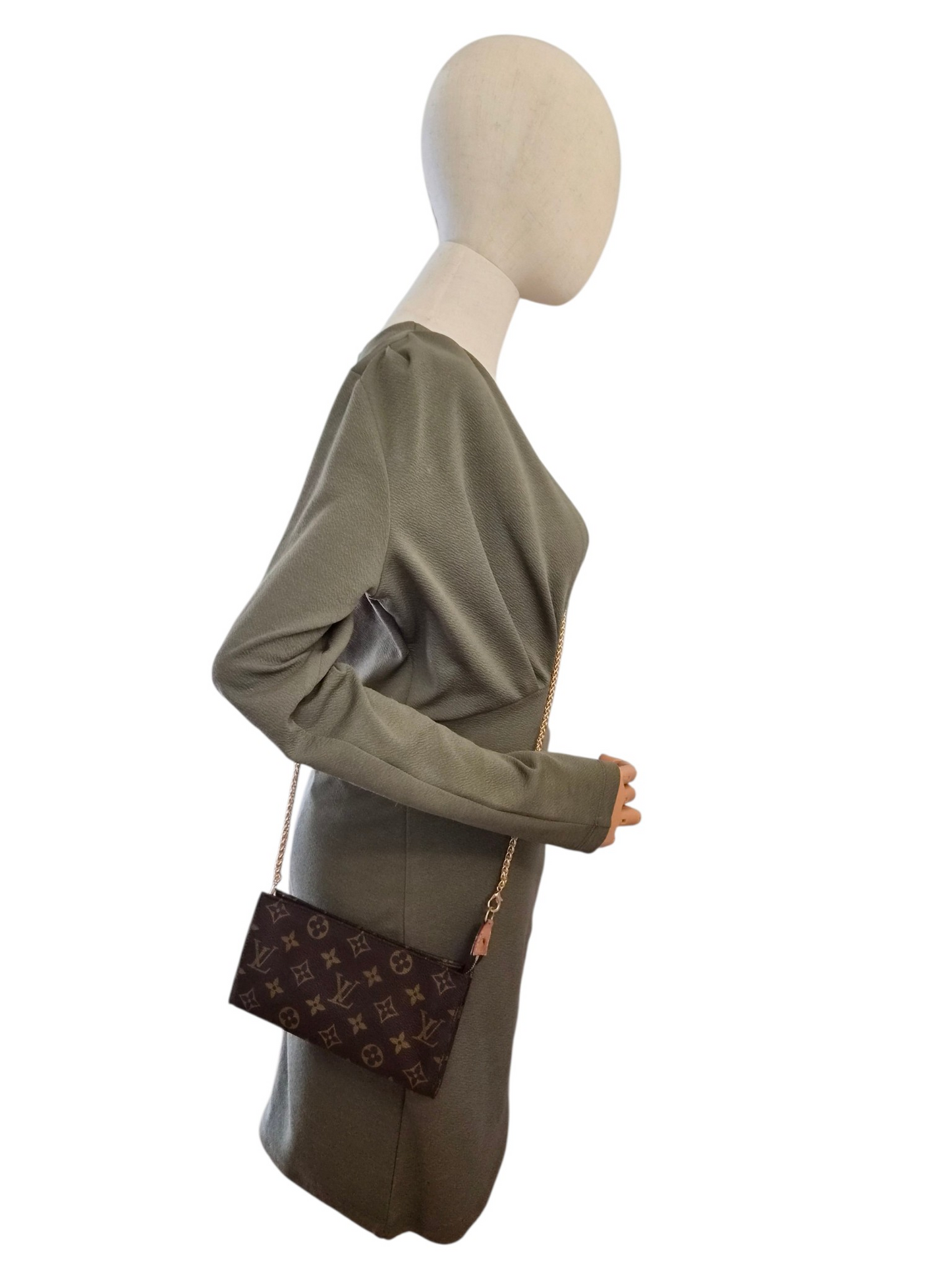 Louis Vuitton Bucket GM pouch