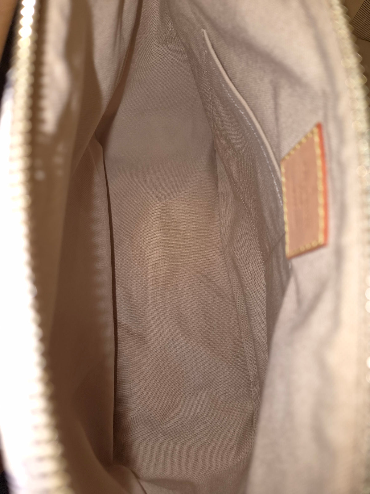 Louis Vuitton Figheri PM