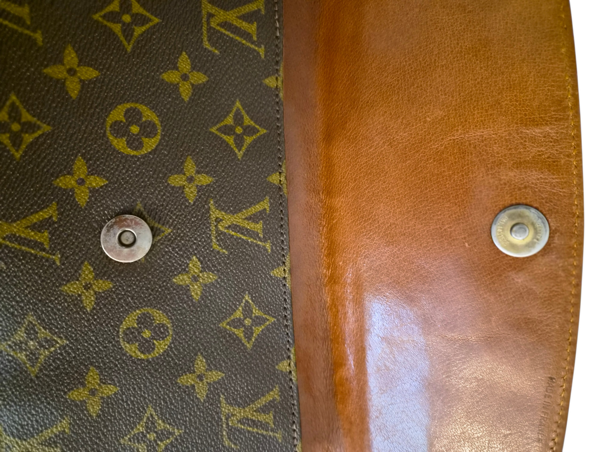Louis Vuitton Dame clutch